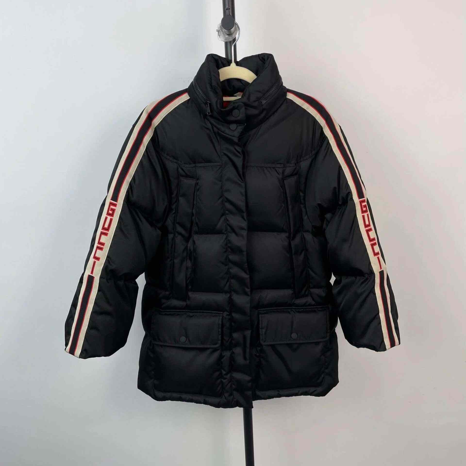 Gucci Gucci Down Black Heavy Coat 38 Men Size US S / EU 44-46 / 1 - 1 Thumbnail