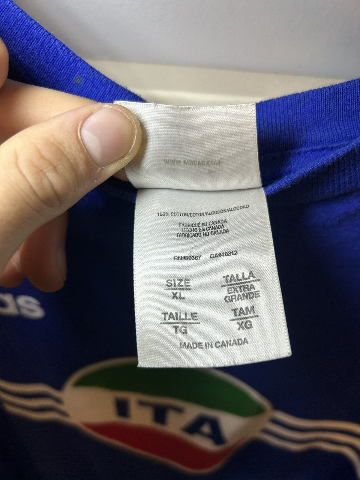 Adidas Vintage Adidas Italy three stripe t-shirt Size US XL / EU 56 / 4 - 4 Thumbnail