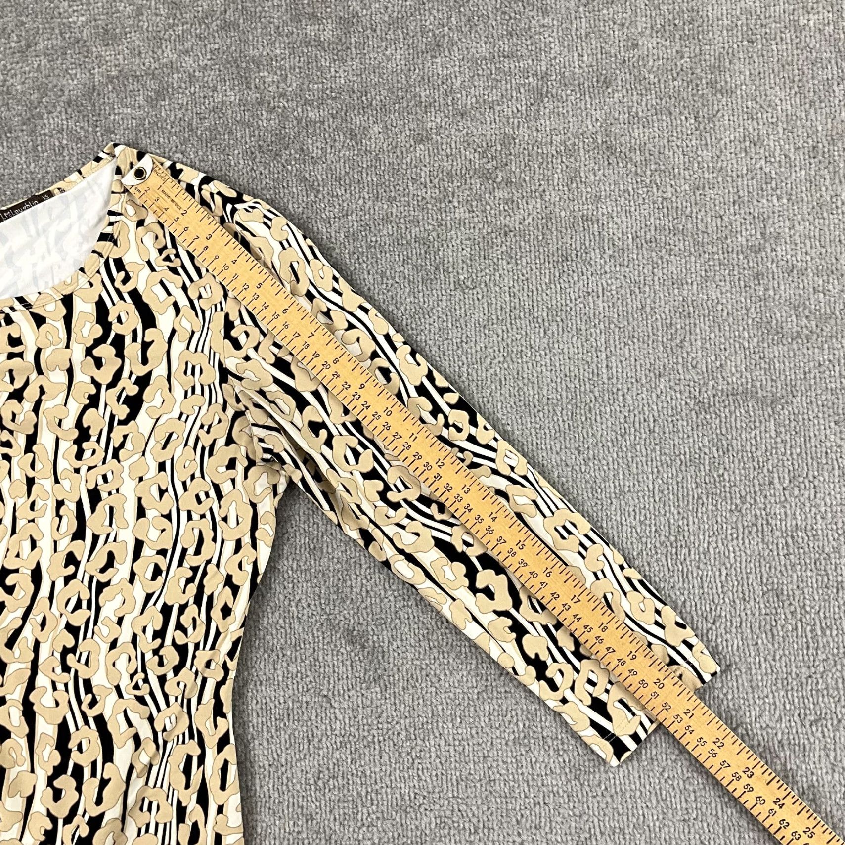 J.McLaughlin VINTAGE J. McLaughlin Blouse Top Women XS Brown Animal Print Catalina 3/4 Sleeve Size XS / US 0-2 / IT 36-38 - 6 Thumbnail