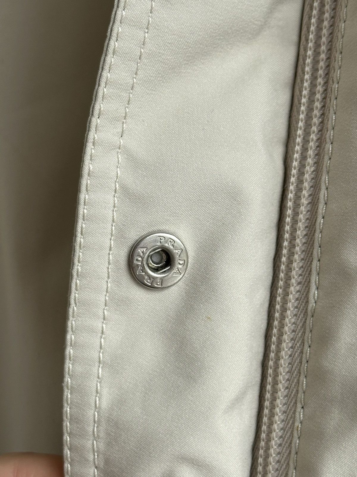 Prada Vintage Prada Gore-Tex Women's White Bomber Biker Jacket 44 Size M / US 6-8 / IT 42-44 - 9 Thumbnail