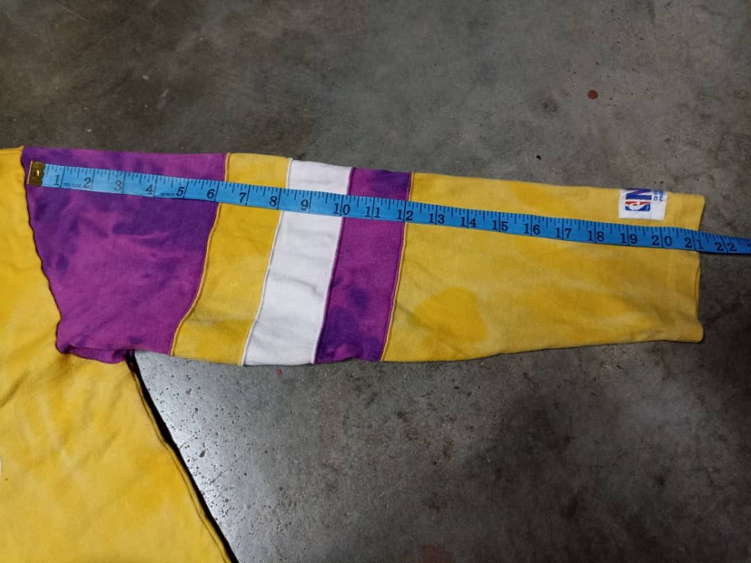 NBA Vintage La Lakers (faded) Size US L / EU 52-54 / 3 - 17 Thumbnail