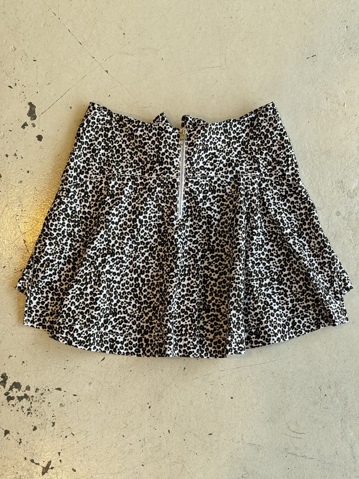 Louis Vuitton Louis Vuitton Leopard Punk Skirt Size 28" / US 6 / IT 42 - 2 Thumbnail