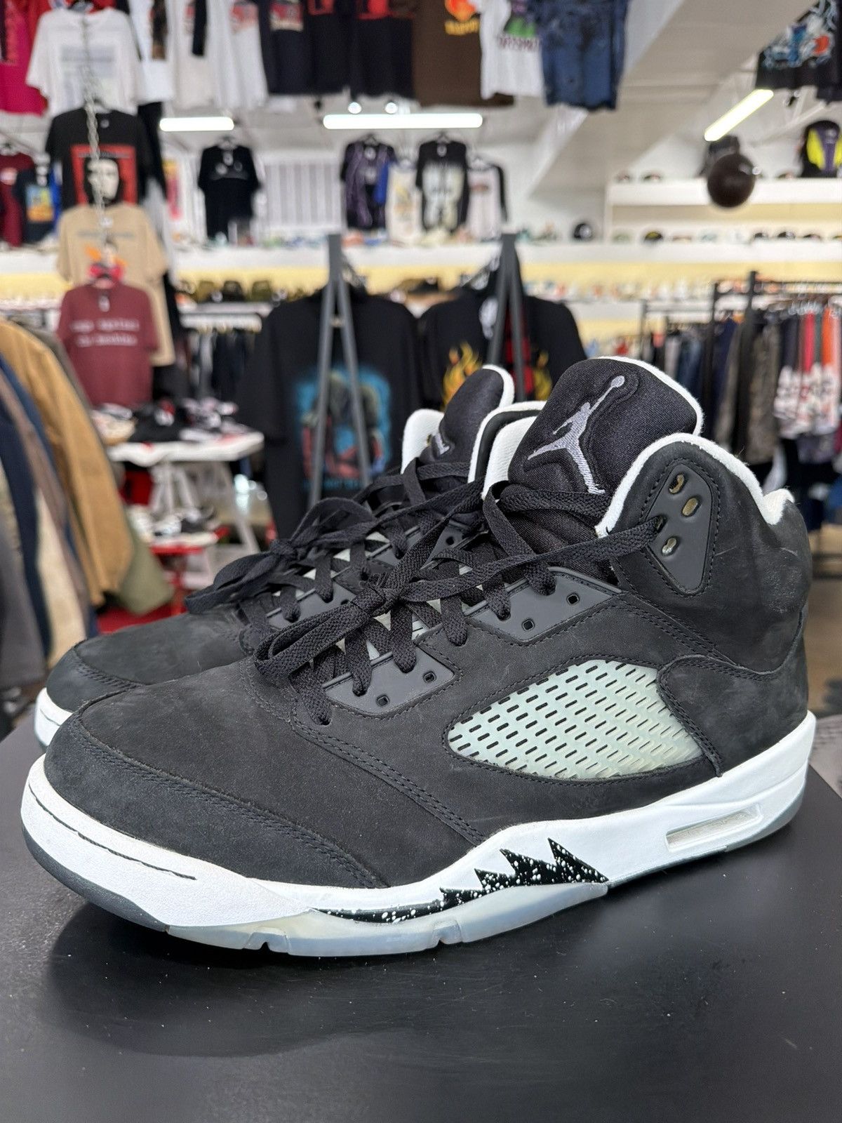 Jordan Brand Air Jordan 5 Moonlight Size 13 (2021) Size US 13 / EU 46 - 1 Thumbnail