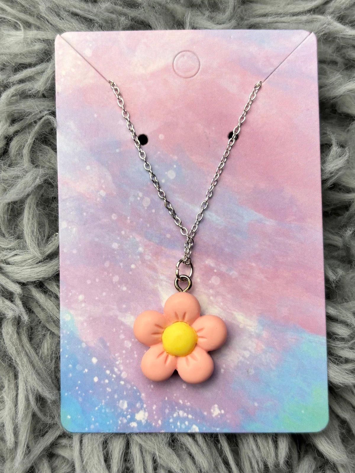 Handmade Flower necklace yellow and peach Size ONE SIZE - 1 Preview