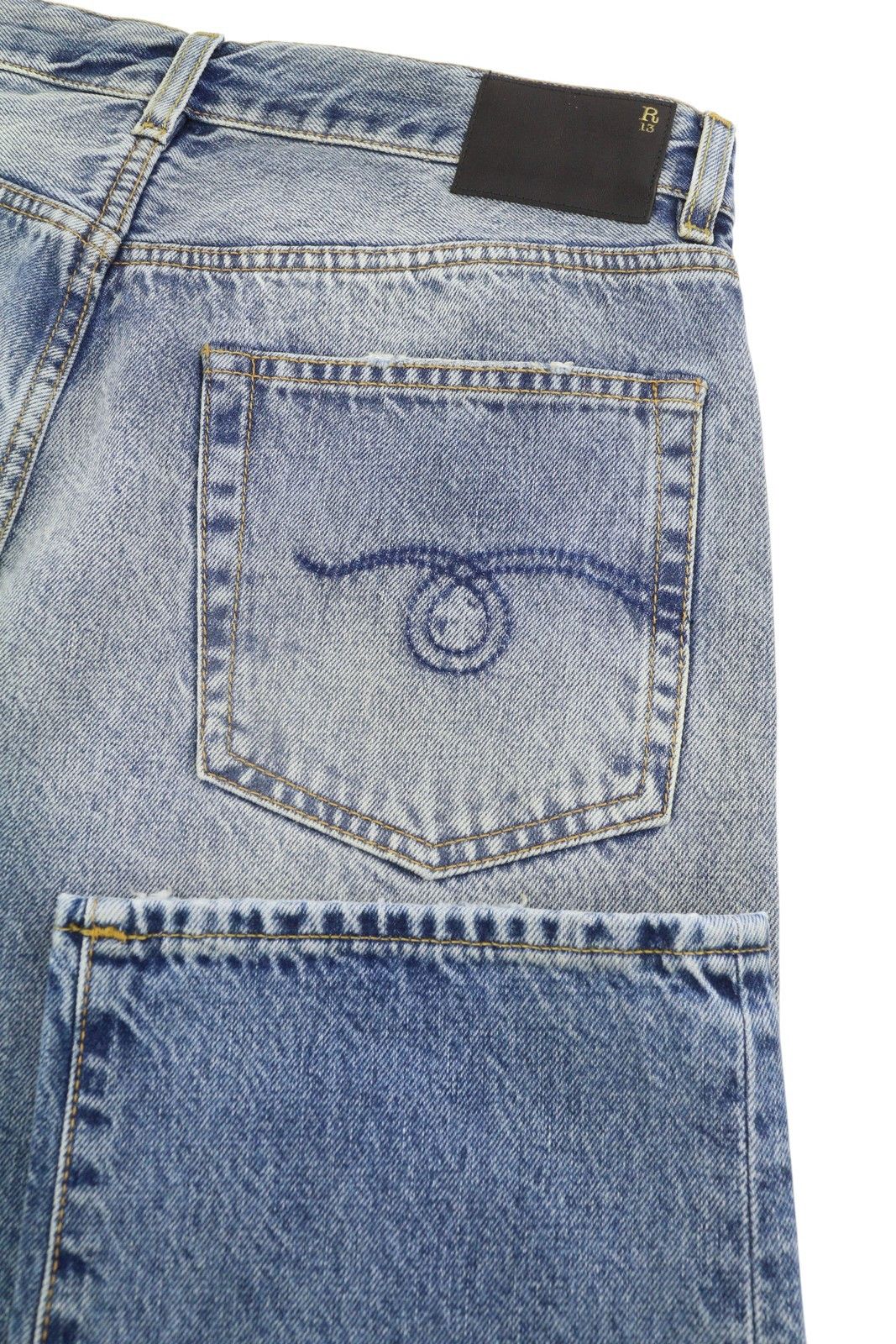R13 BOYFRIEND 28 Jasper Washed Blue FW25 Jeans 87199 Size 28" / US 6 / IT 42 - 6 Thumbnail