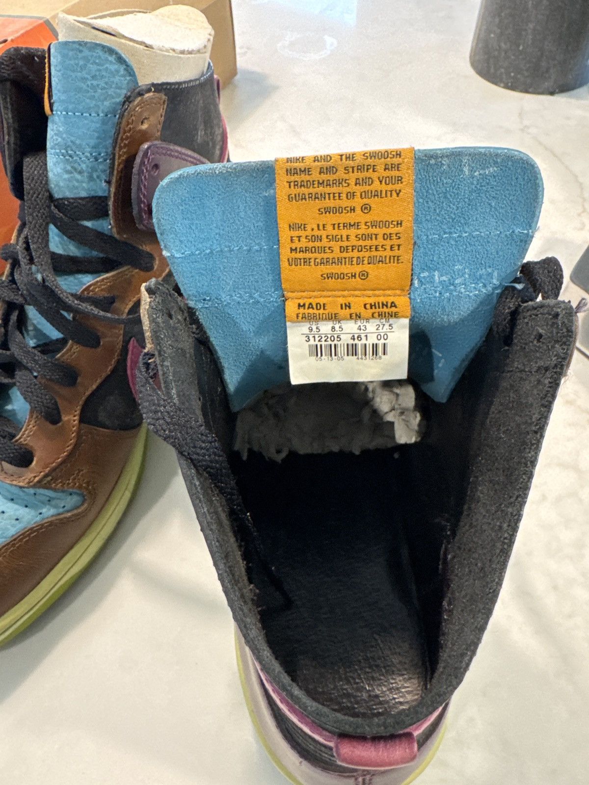 Nike × Undefeated Nike x Undefeated Dunk Hi Rare 2005 Size US 9.5 / EU 42-43 - 4 Thumbnail