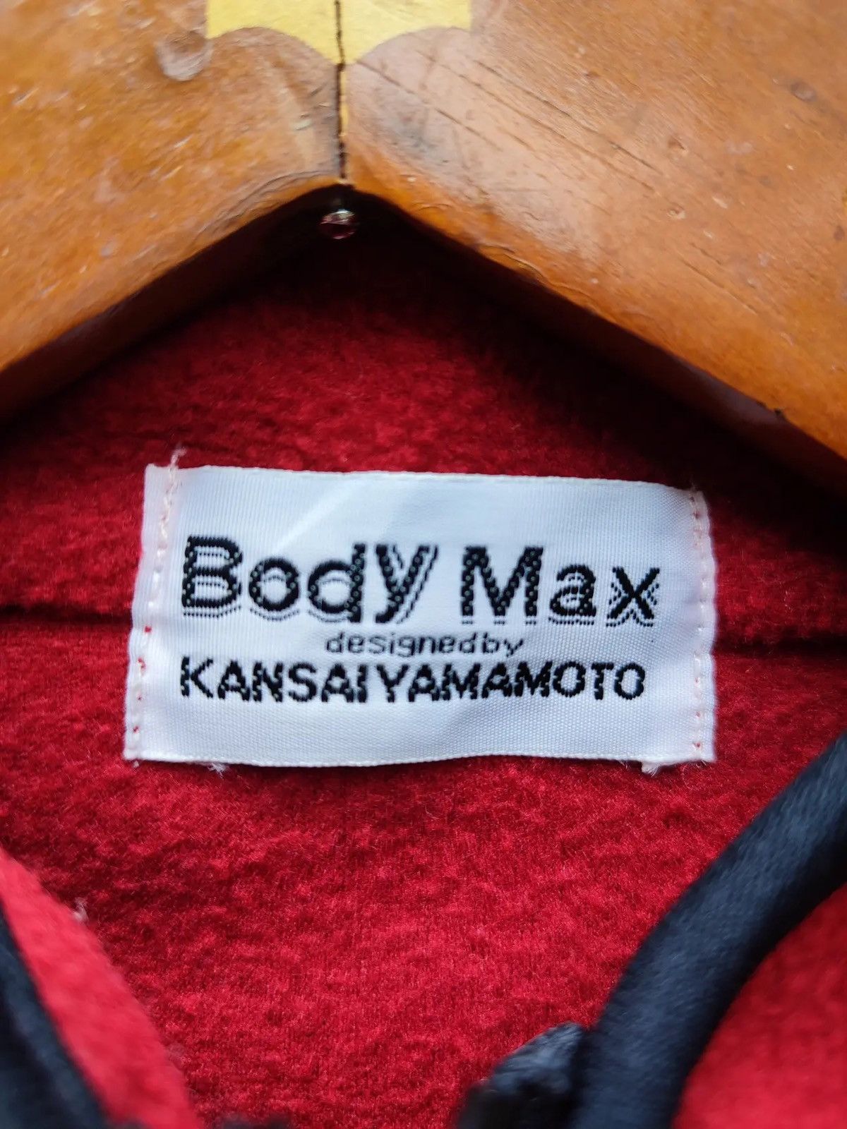 Kansai Yamamoto Vintage Kansai Yamamoto “Body Max” Red Fleece Vest – 90s Size US M / EU 48-50 / 2 - 7 Thumbnail