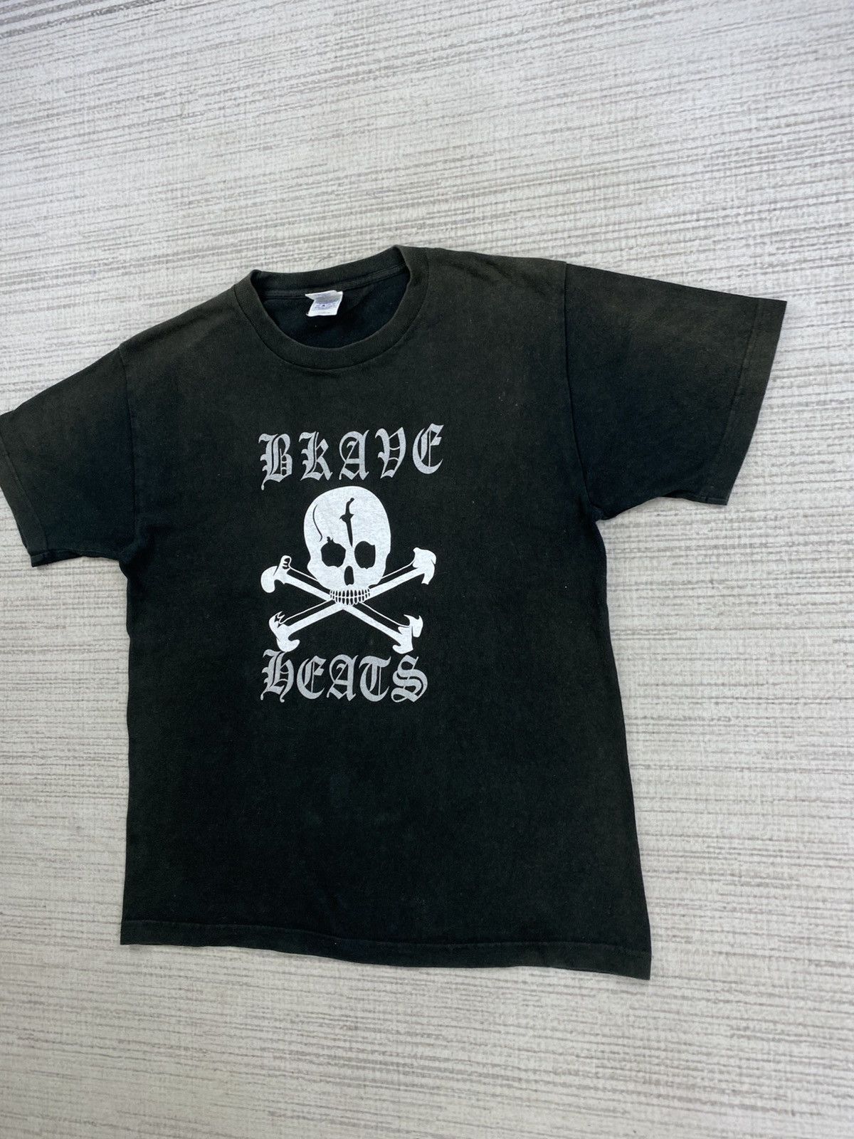 If Six Was Nine × Vintage Vintage Brave Heart Cross Logo Back Hit Shortsleeve Shirt Size US M / EU 48-50 / 2 - 4 Thumbnail