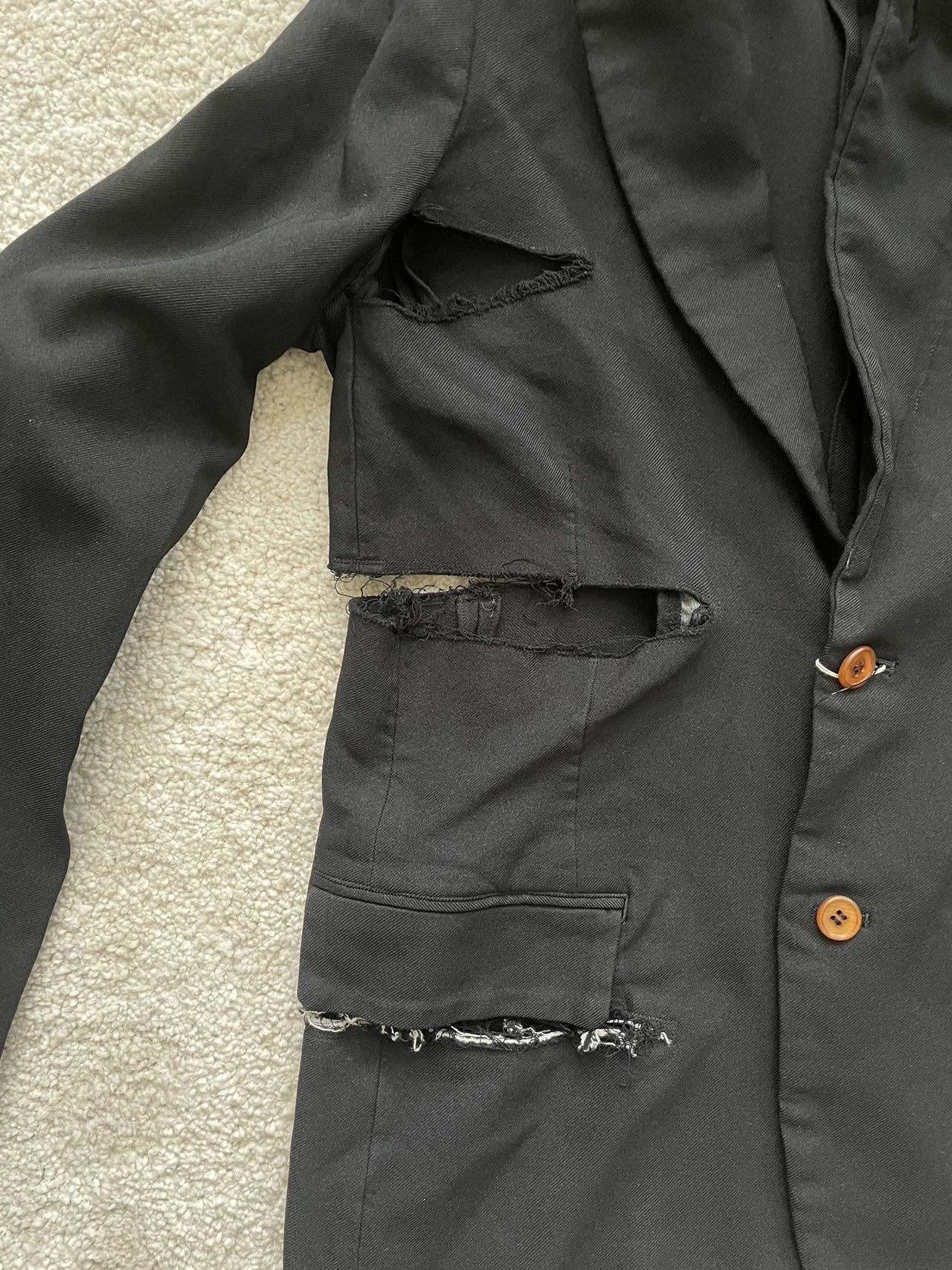 Comme des Garcons Homme Plus Comme Des Garcons Homme Plus Destructive Jacket Size US M / EU 48-50 / 2 - 5 Thumbnail