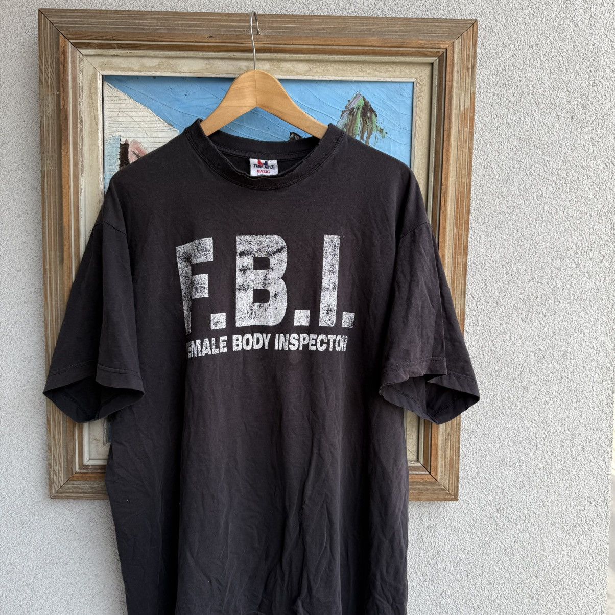 Band Tees × Vintage FBI Female Body Inspector Vintage 90s T shirt Black Thrashed Size US L / EU 52-54 / 3 - 3 Thumbnail