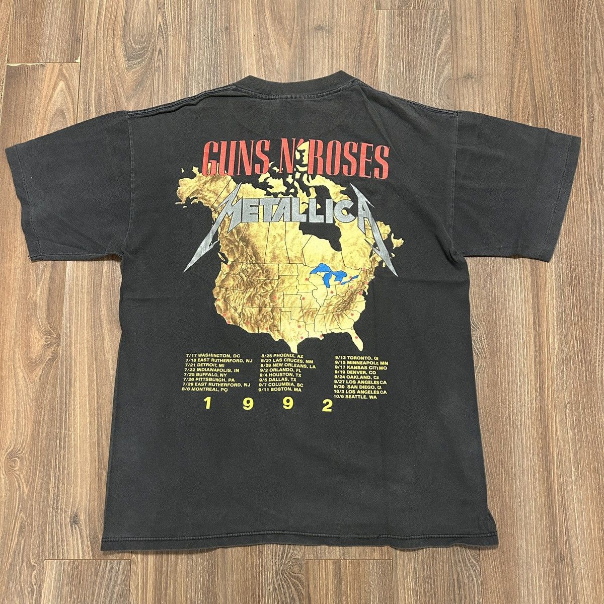 Guns N' Roses × Metallica × Vintage 1992s METALLICA×GUNS N’ ROSES Tour T-shirts L Size US L / EU 52-54 / 3 - 5 Thumbnail