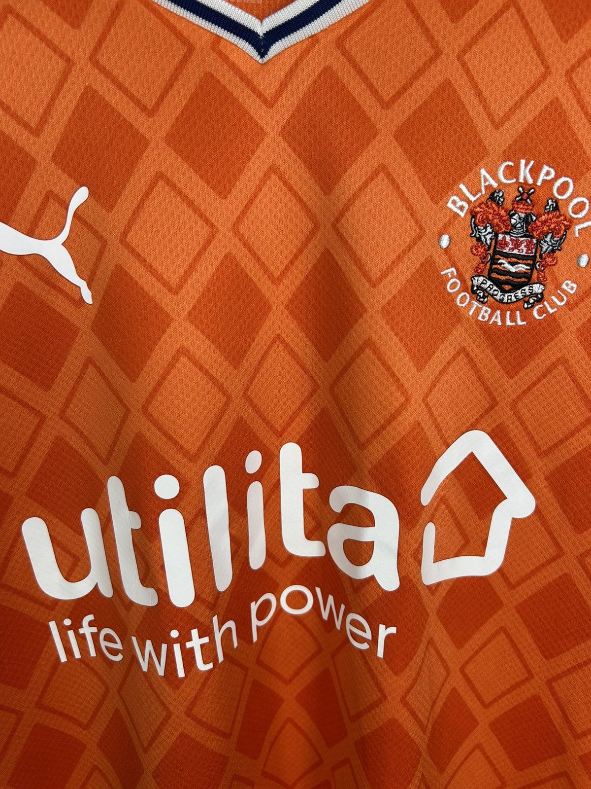 Puma Puma Blackpool #8 Soccer Jersey T-Shirt Size S Size US S / EU 44-46 / 1 - 4 Thumbnail