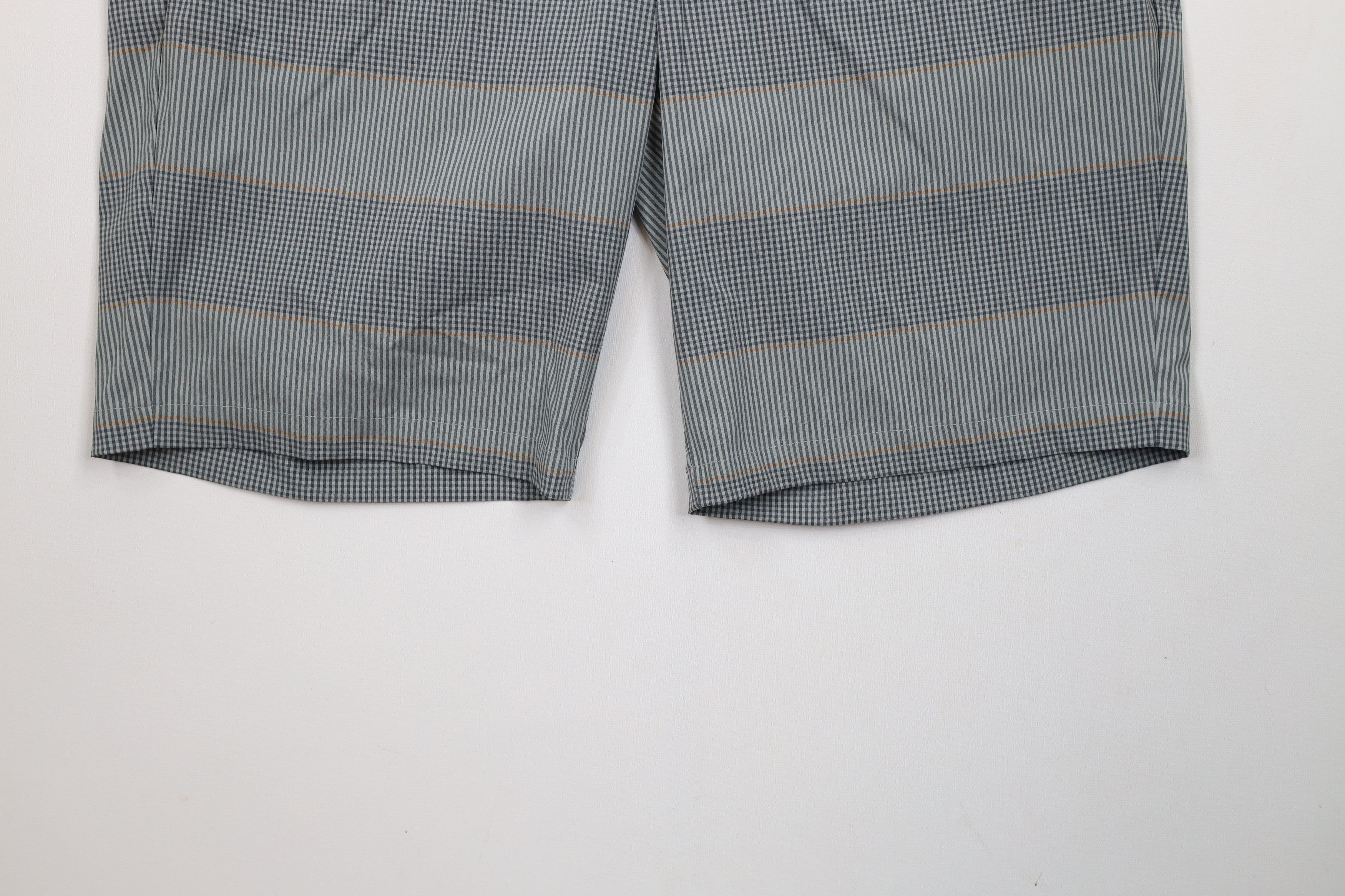 Puma × Vintage Puma Golf Cell Plaid Flat Front Tech Golf Chino Shorts Size US 38 / EU 54 - 4 Thumbnail