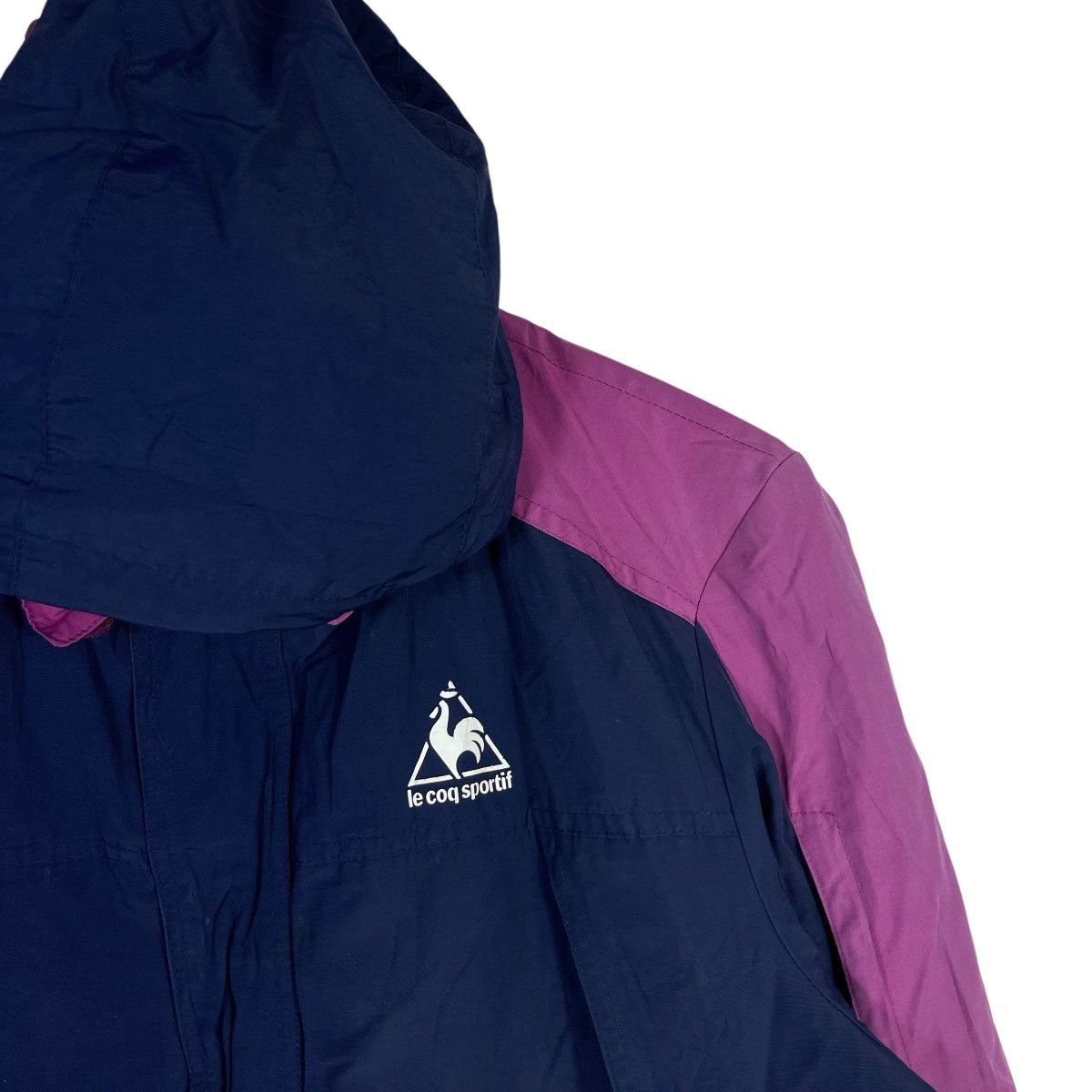 Le Coq Sportif Vintage Le Coq Sportif Modulate Hooded Outdoor Jacket Navy Size US L / EU 52-54 / 3 - 5 Thumbnail