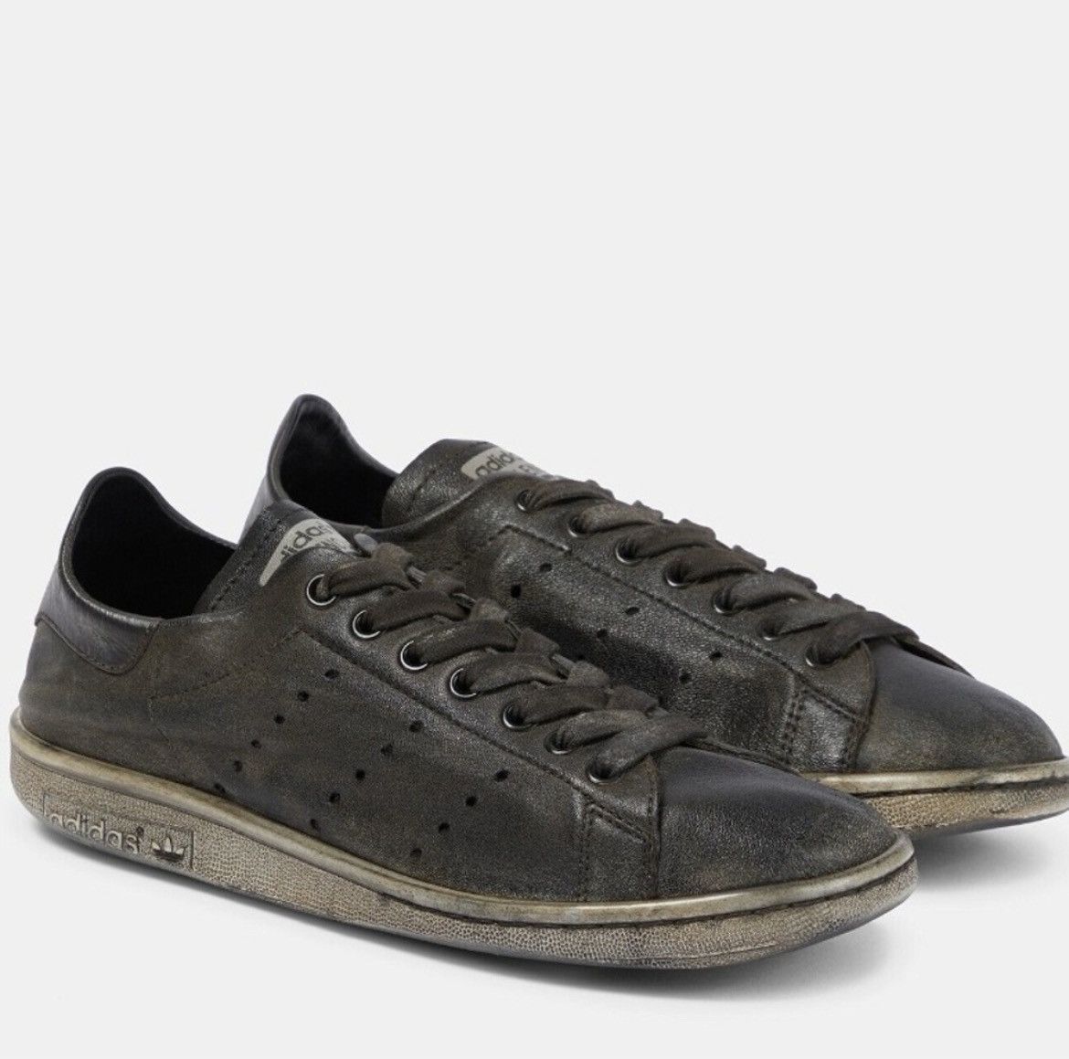 image of Adidas Stan Smith Sneakers in Black Worn Out, Women's (Size 6)