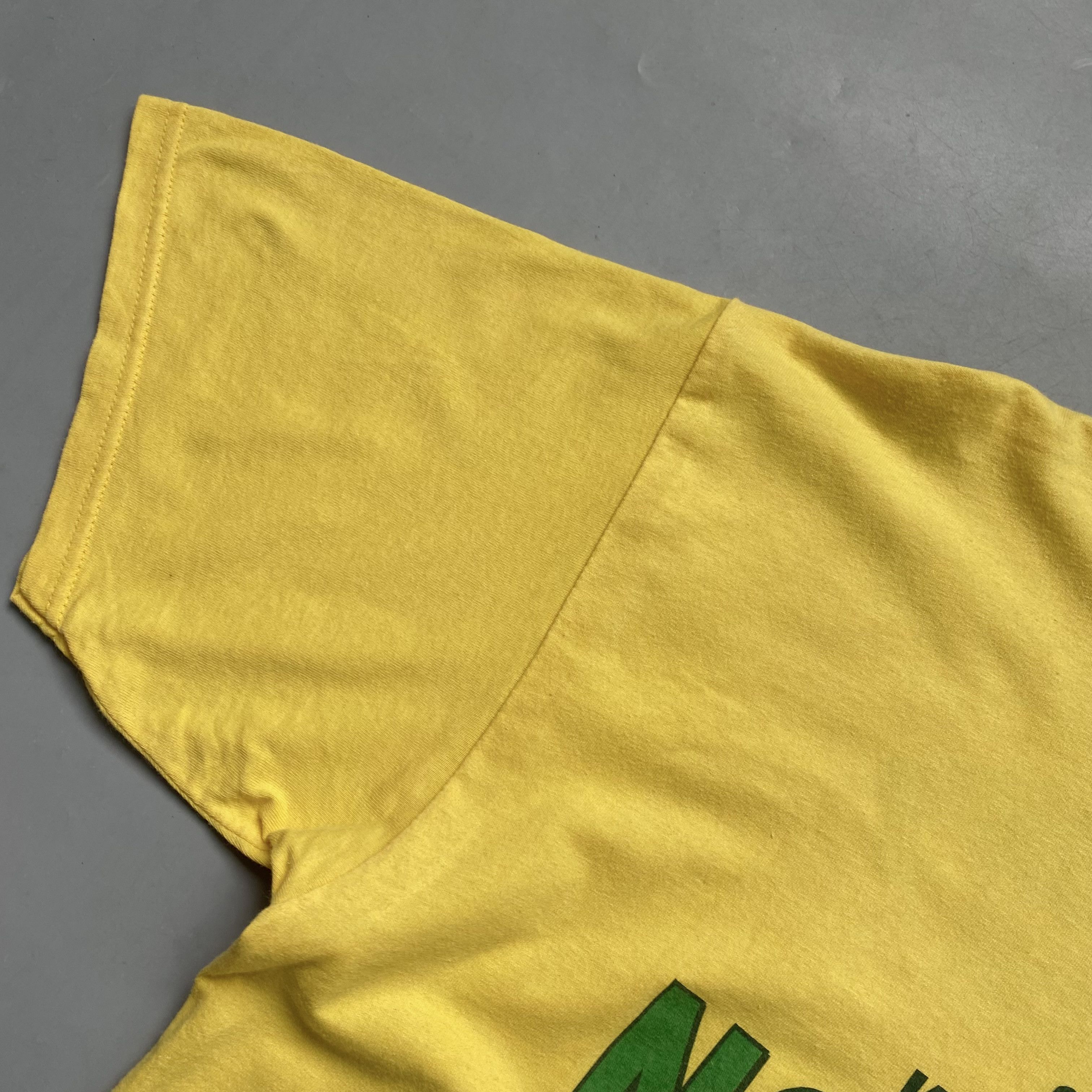 Umbro Vintage Norwich City Canaries premiership tee 2004 Soccer Size US XL / EU 56 / 4 - 4 Thumbnail