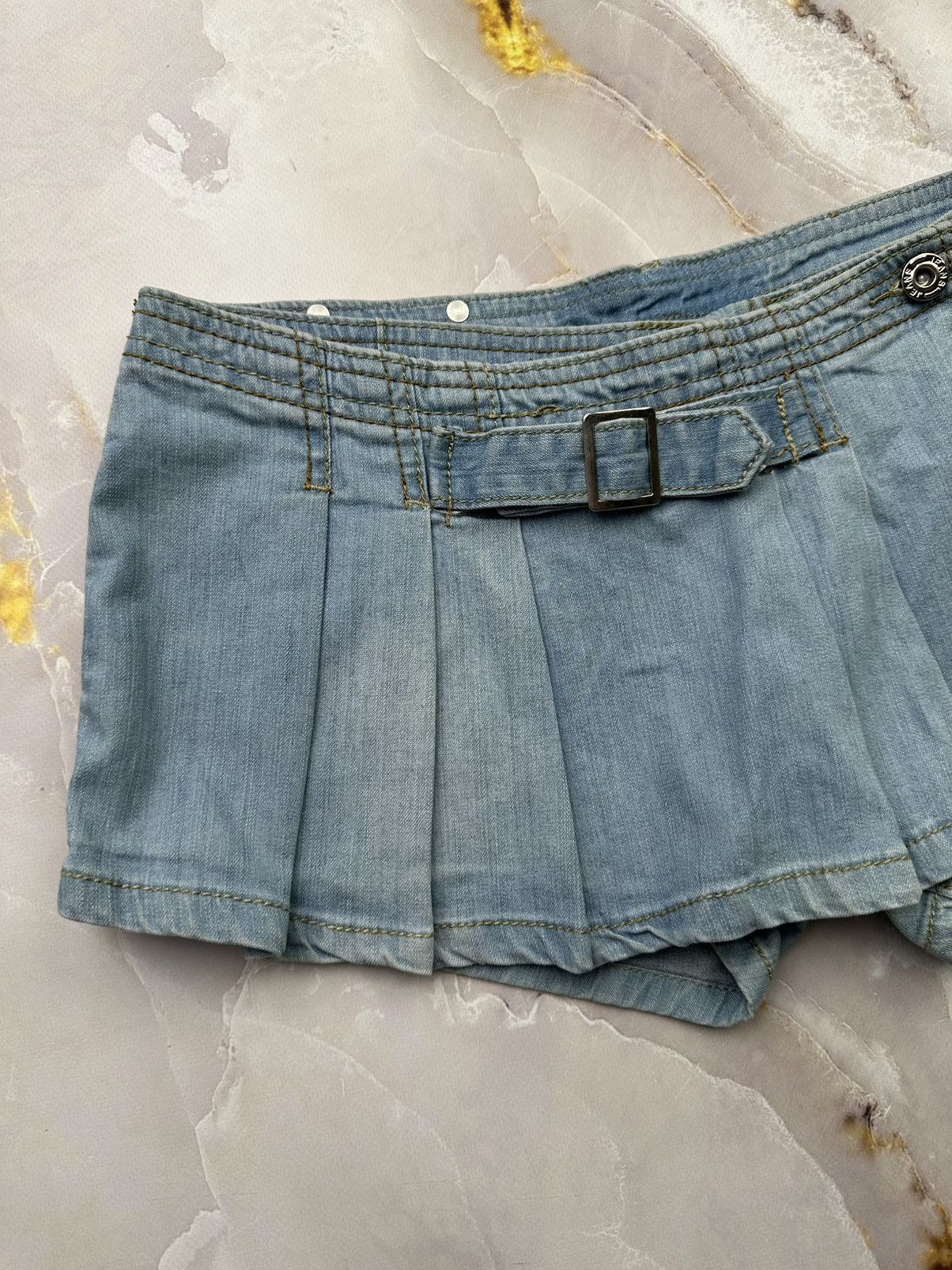 Japanese Brand Vintage Shorts (E1) Size 27" / US 4 / IT 40 - 2 Thumbnail