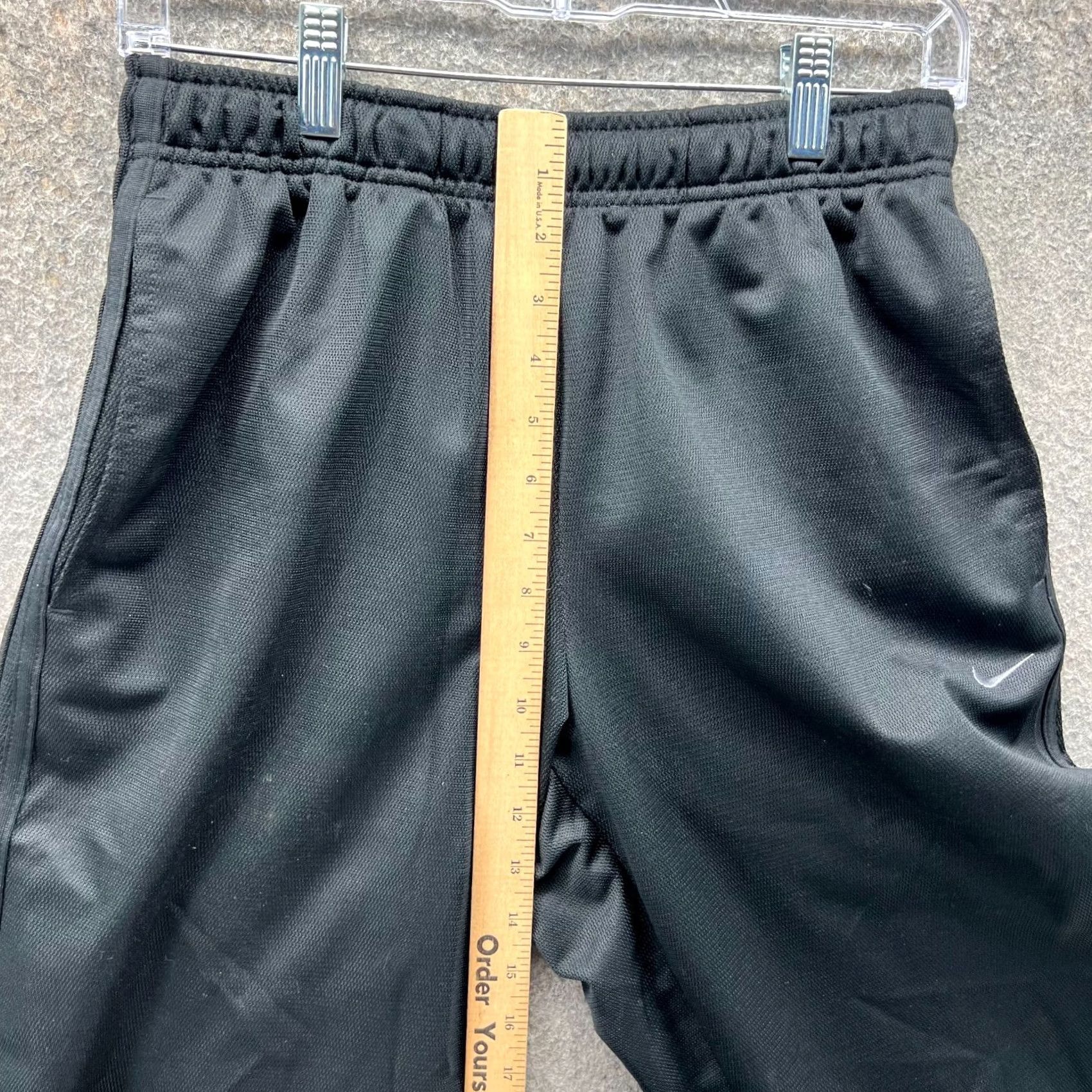 Nike VINTAGE Nike Pants Men XXL Black Athletic Swoosh Track Sweat Straight Y2K Nylon Size US 39 - 6 Thumbnail