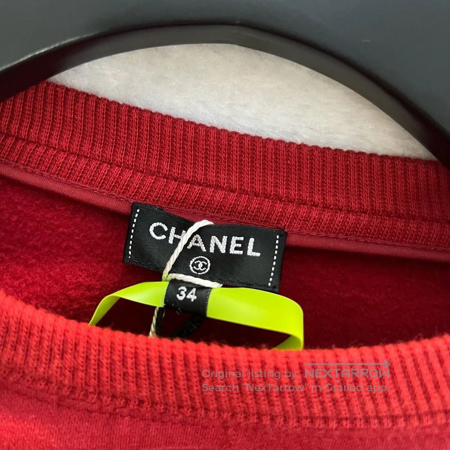 Chanel Chanel Red Letter Sweatshirt. Size XXS / US 00 / IT 34 - 3 Thumbnail