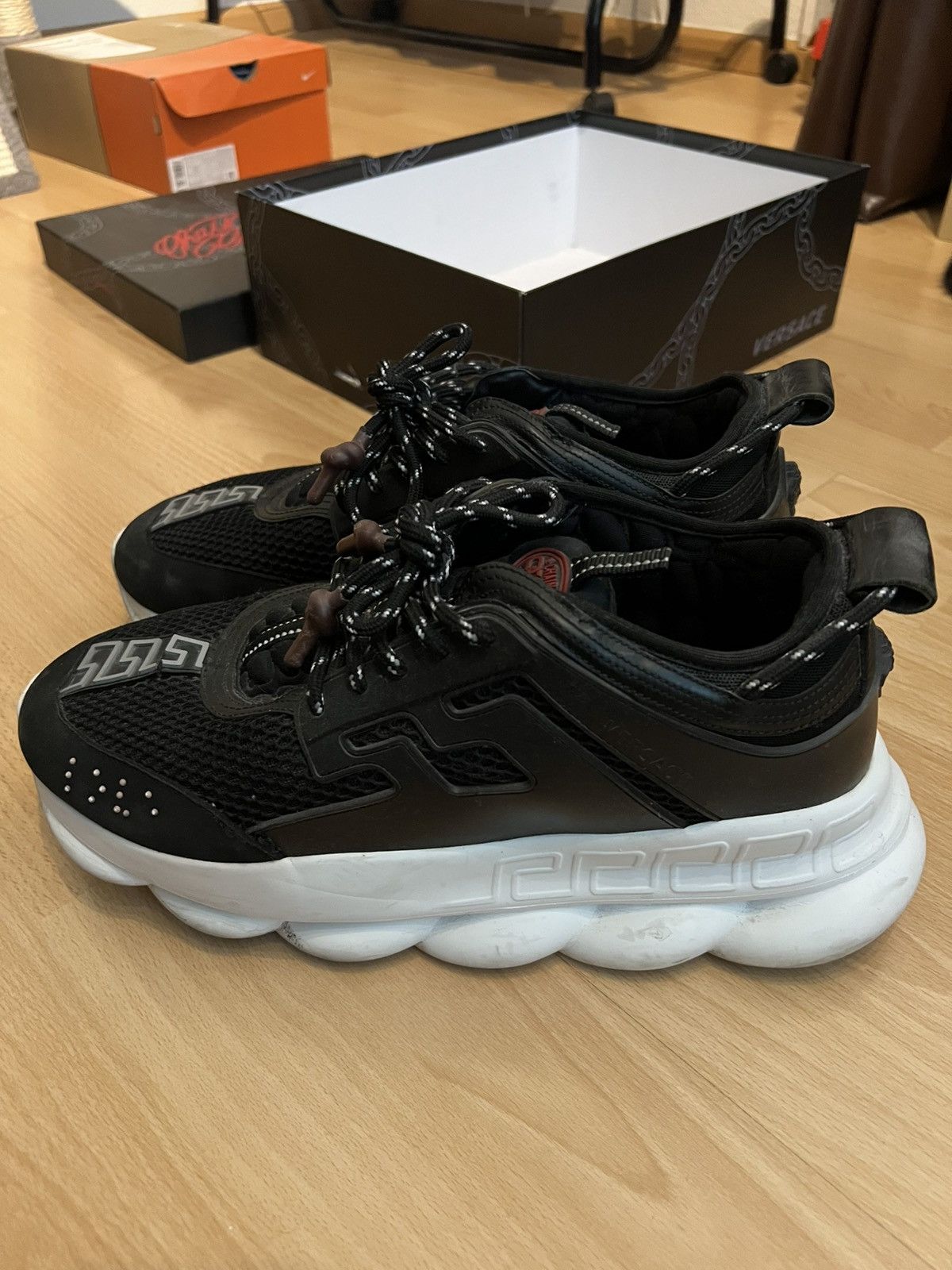 Versace Versace Chain reaction Sneakers Size US 10.5 / EU 43-44 - 3 Thumbnail