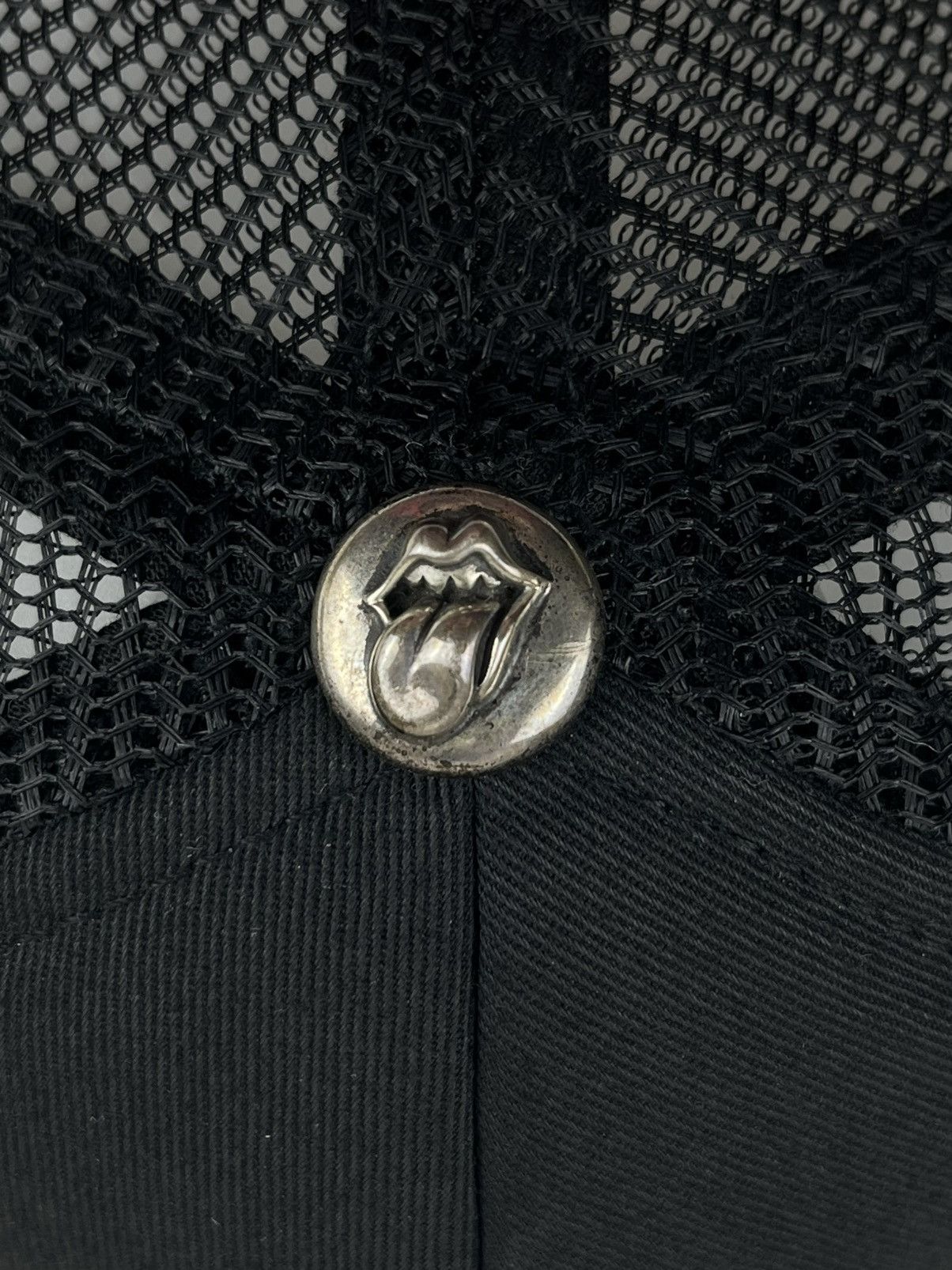 Chrome Hearts × The Rolling Stones Chrome Hearts Rolling Stones Tongue Patch Trucker Hat Size ONE SIZE - 4 Thumbnail