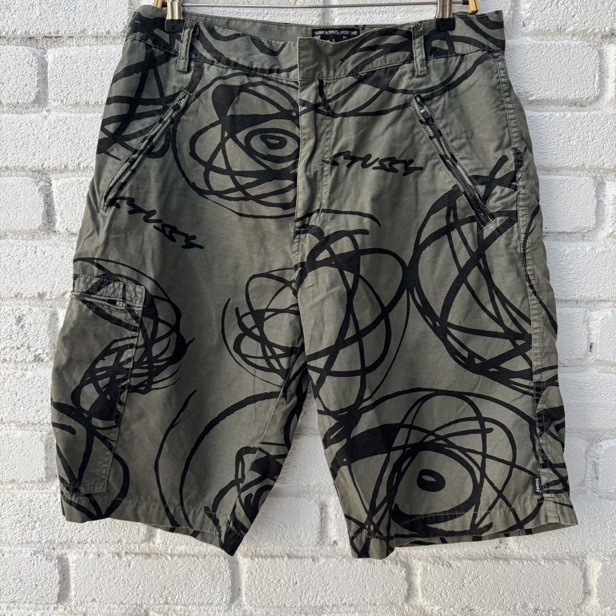 Stussy 90s Digi Camo Cargo Shorts | W28 – Store44