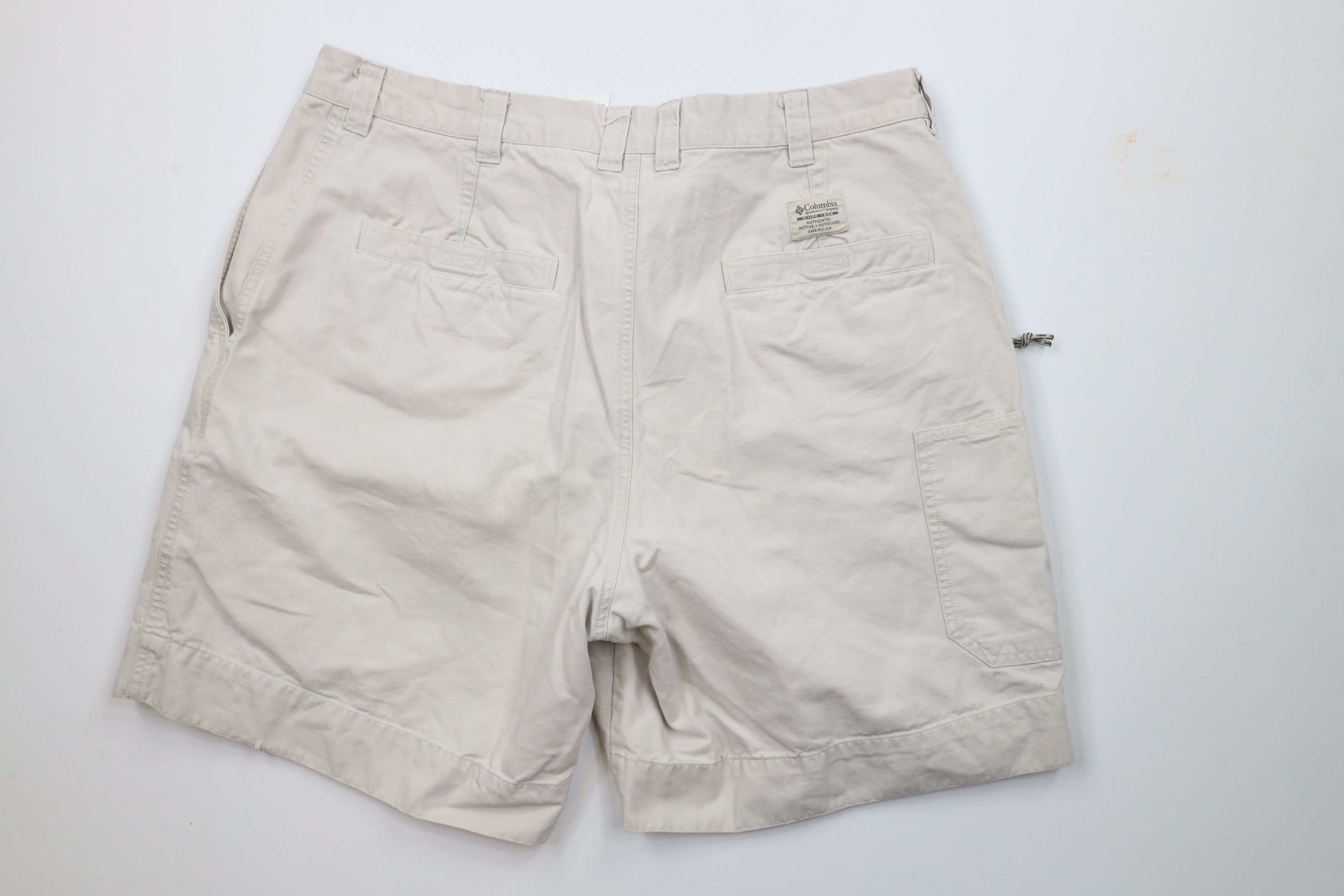 Columbia × Vintage Vintage Columbia Spell Out Above Knee Canvas Shorts Beige Size US 38 / EU 54 - 9 Thumbnail