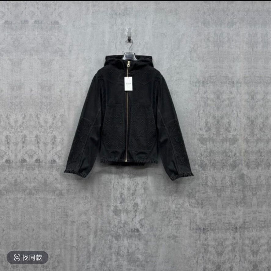 Louis Vuitton black louis vuitton logo hooded jacket Size US L / EU 52-54 / 3 - 1 Thumbnail