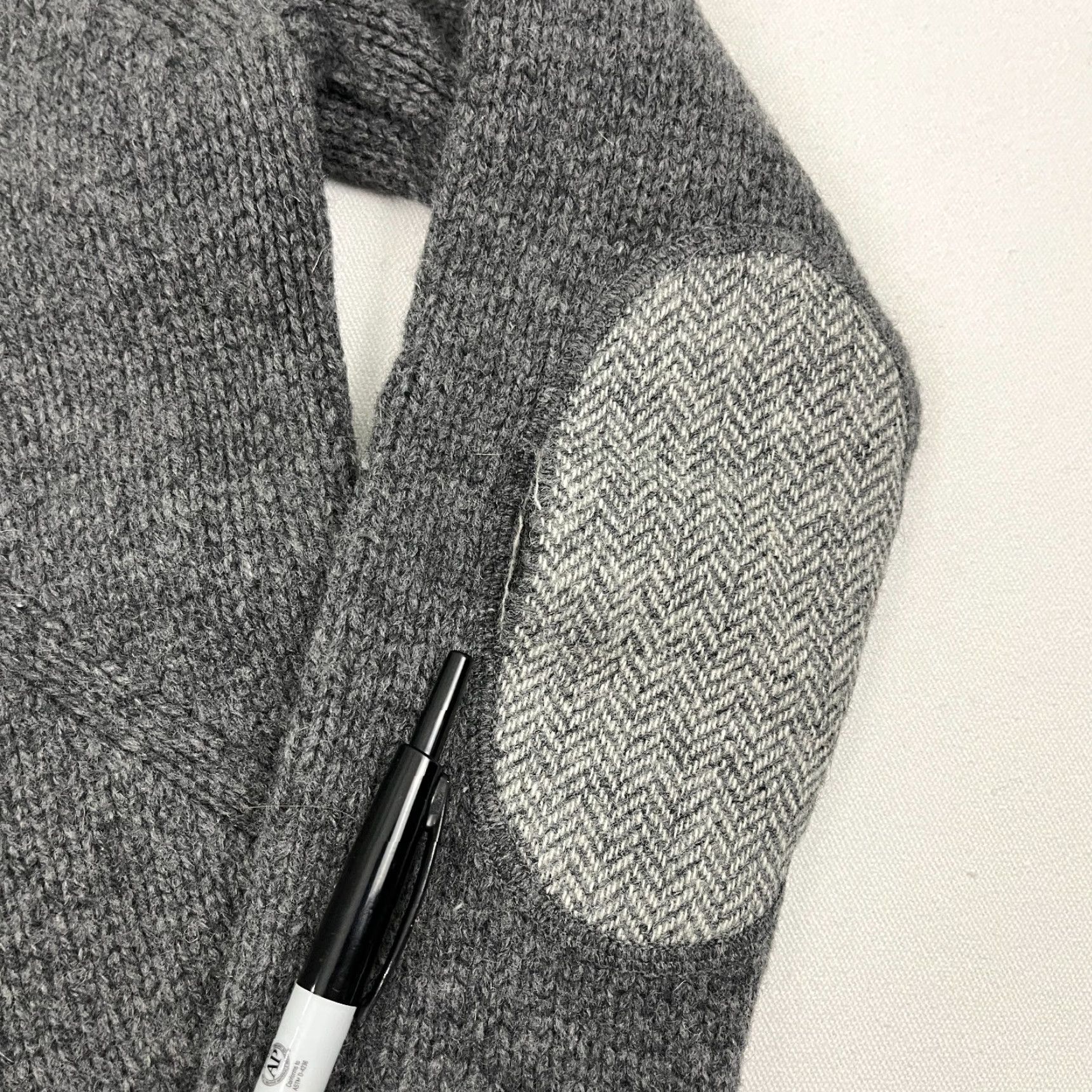 J.Crew VINTAGE J Crew Lambs Wool Sweater Womens S Gray Herringbone Elbow Patch Academia Preppy Size S / US 4 / IT 40 - 7 Thumbnail