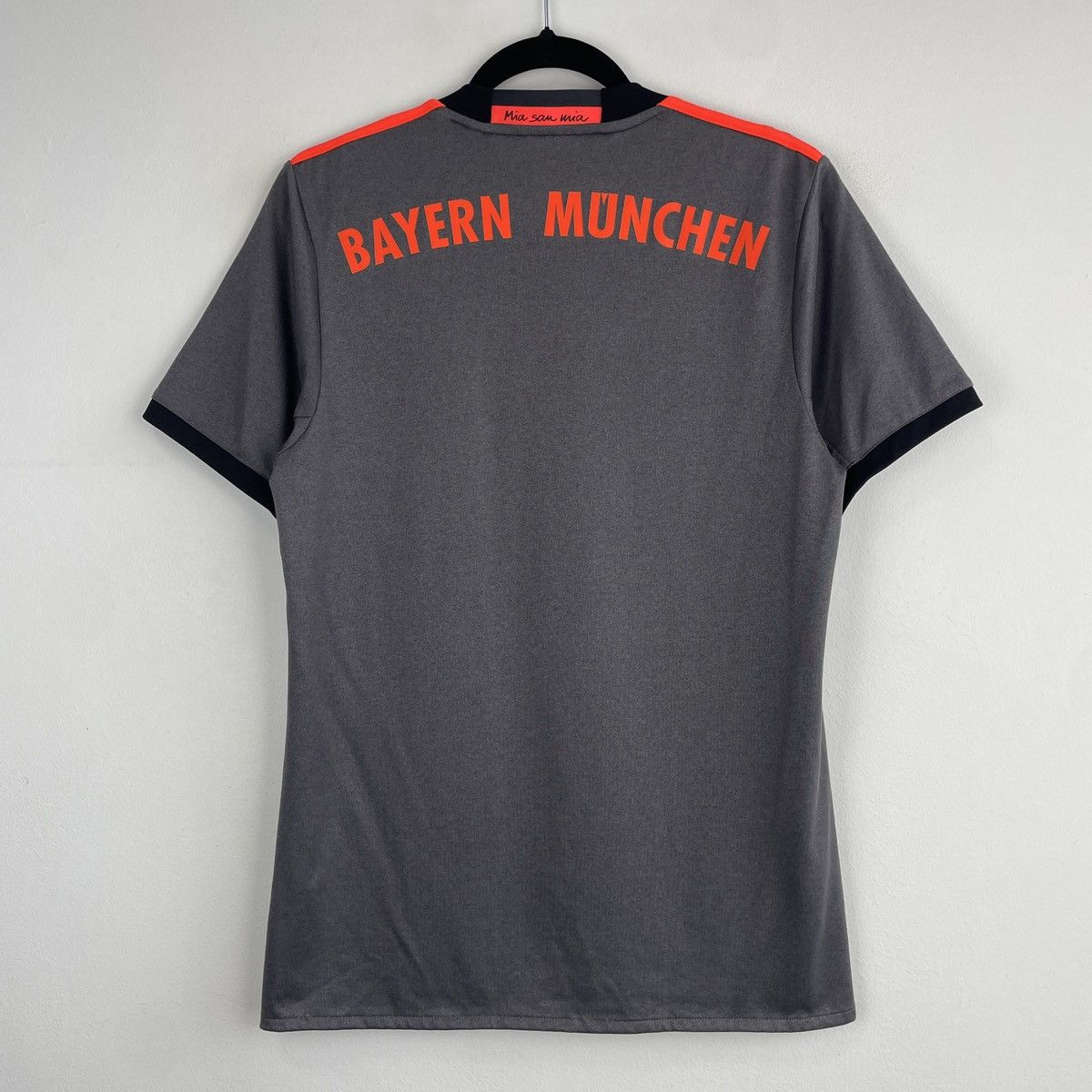 Adidas Bayern Munich Away Adidas Jersey Shirt Men 2016/2017 Size US S / EU 44-46 / 1 - 6 Thumbnail
