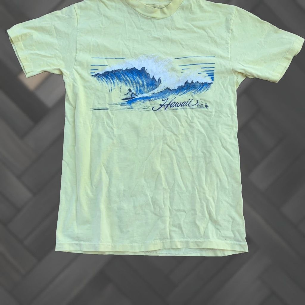 Hanes VINTAGE Hanes Beefy-T T-Shirt Men Short Sleeve Crew Neck Yellow 1980s Hawaii Surf Graphic Vintage 80s Aloha Beach Size L M 38-40 Size US L / EU 52-54 / 3 - 1 Thumbnail