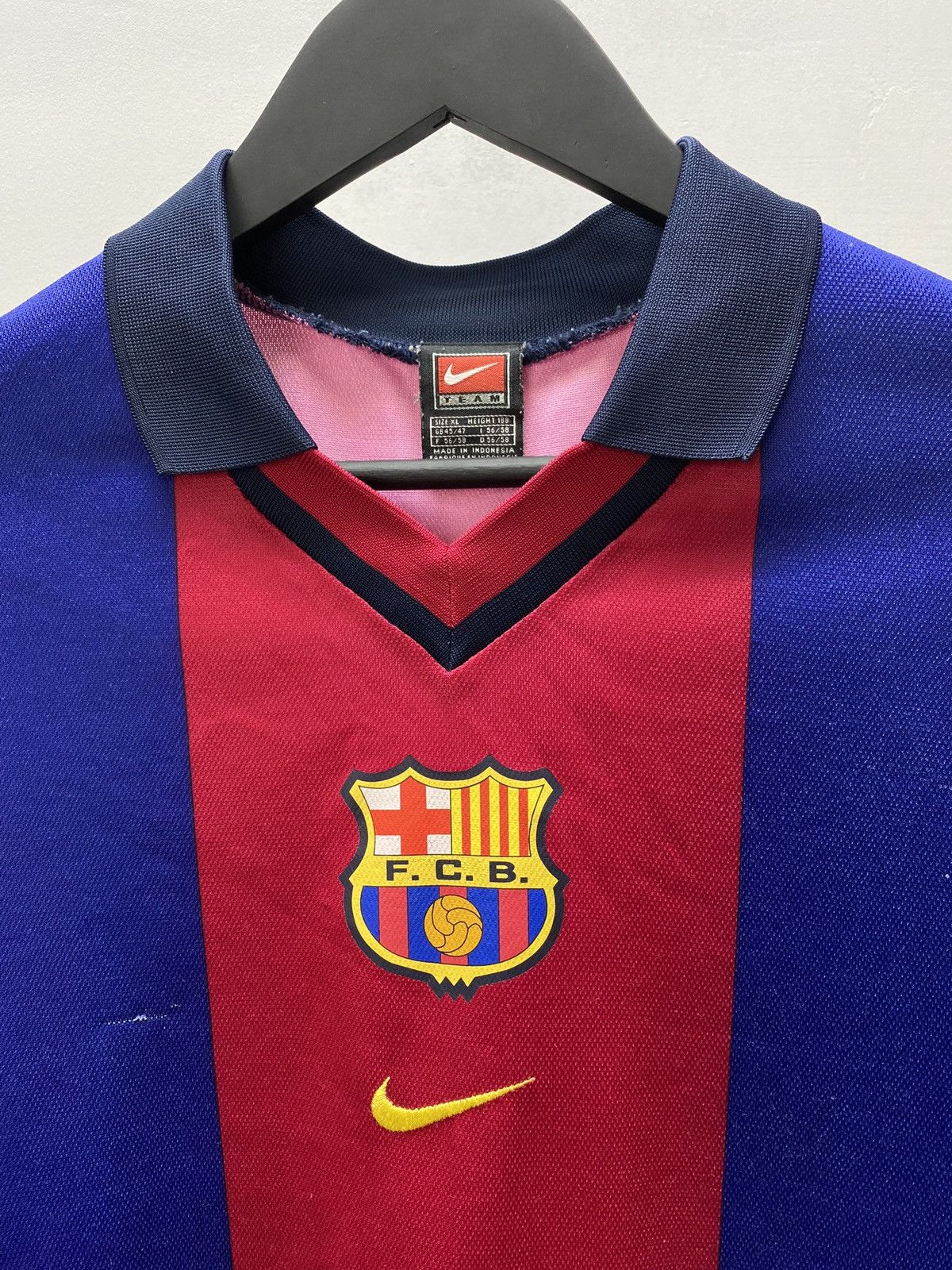 Vintage FC Barcelona 2000 2001 Home Soccer Jersey