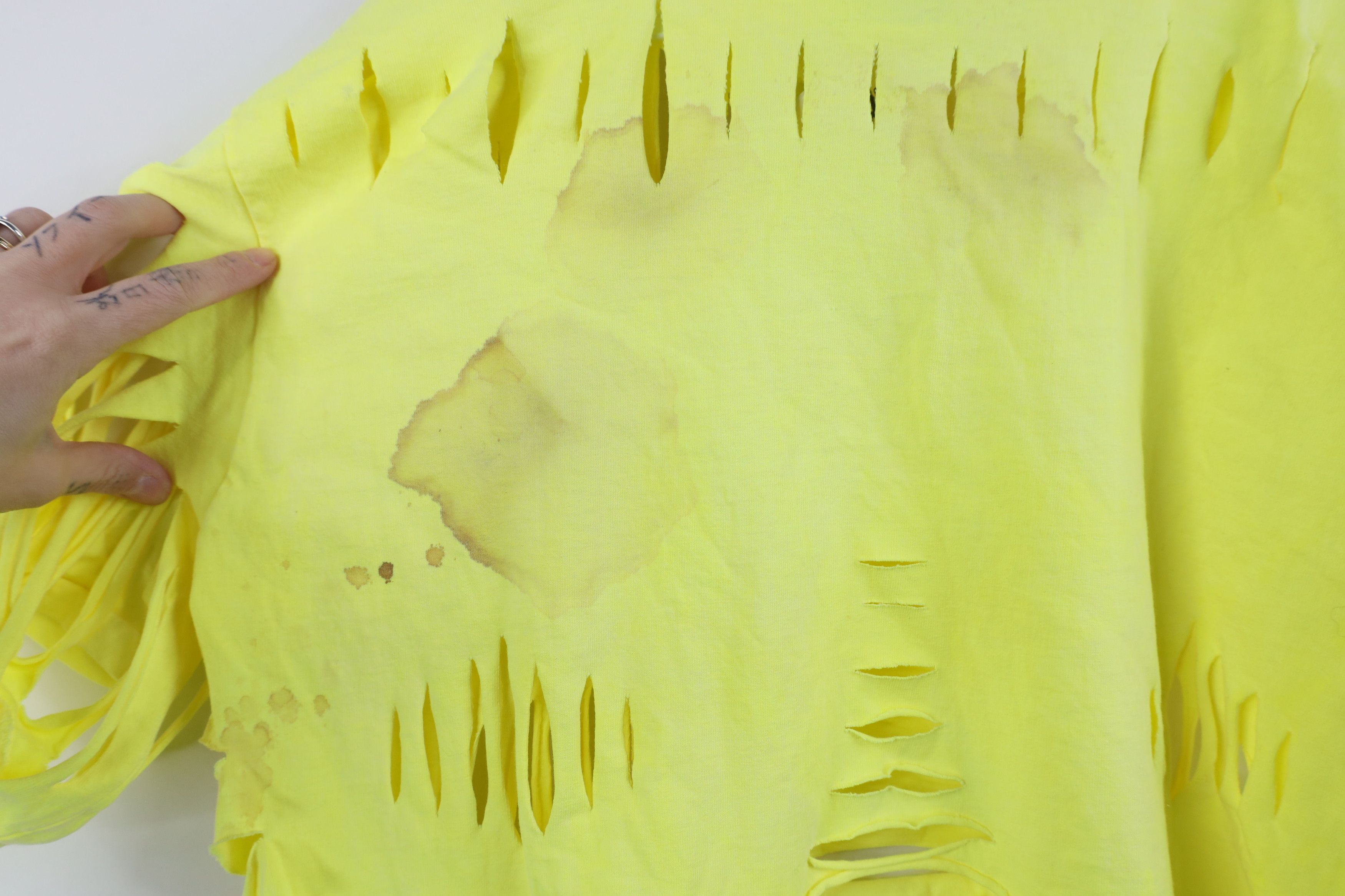 Vintage Deadstock Vintage 90s Streetwear Beach T-Shirt Yellow USA Size XL / US 12-14 / IT 48-50 - 13 Thumbnail