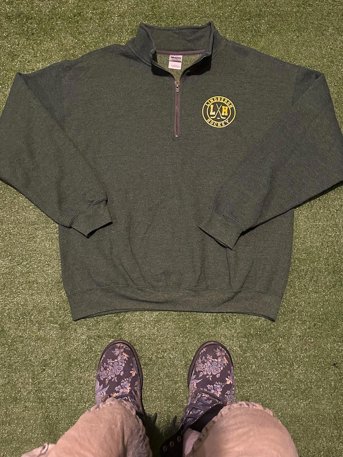 Gildan Lindbergh Hockey Men's Half-Zip Sweatshirt Size ONE SIZE - 1 Thumbnail
