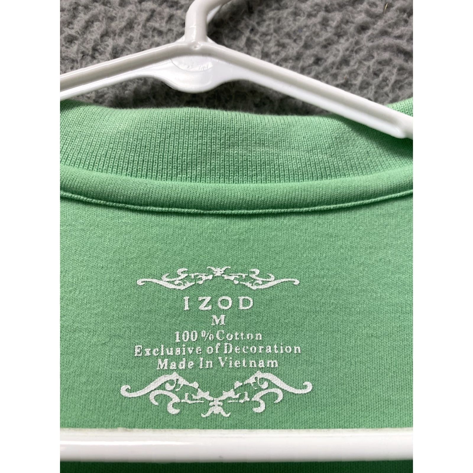 Izod IZOD Women Top M Green VNeck Short Sleeve polo Pullover Stretch/113-50 Size M / US 6-8 / IT 42-44 - 2 Thumbnail