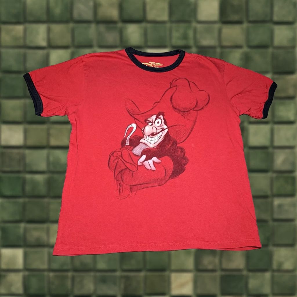 Disney VINTAGE Disney Store Studio Collection Captain Hook Tee Shirt XL All Over Print AOP Red Size US XL / EU 56 / 4 - 1 Thumbnail
