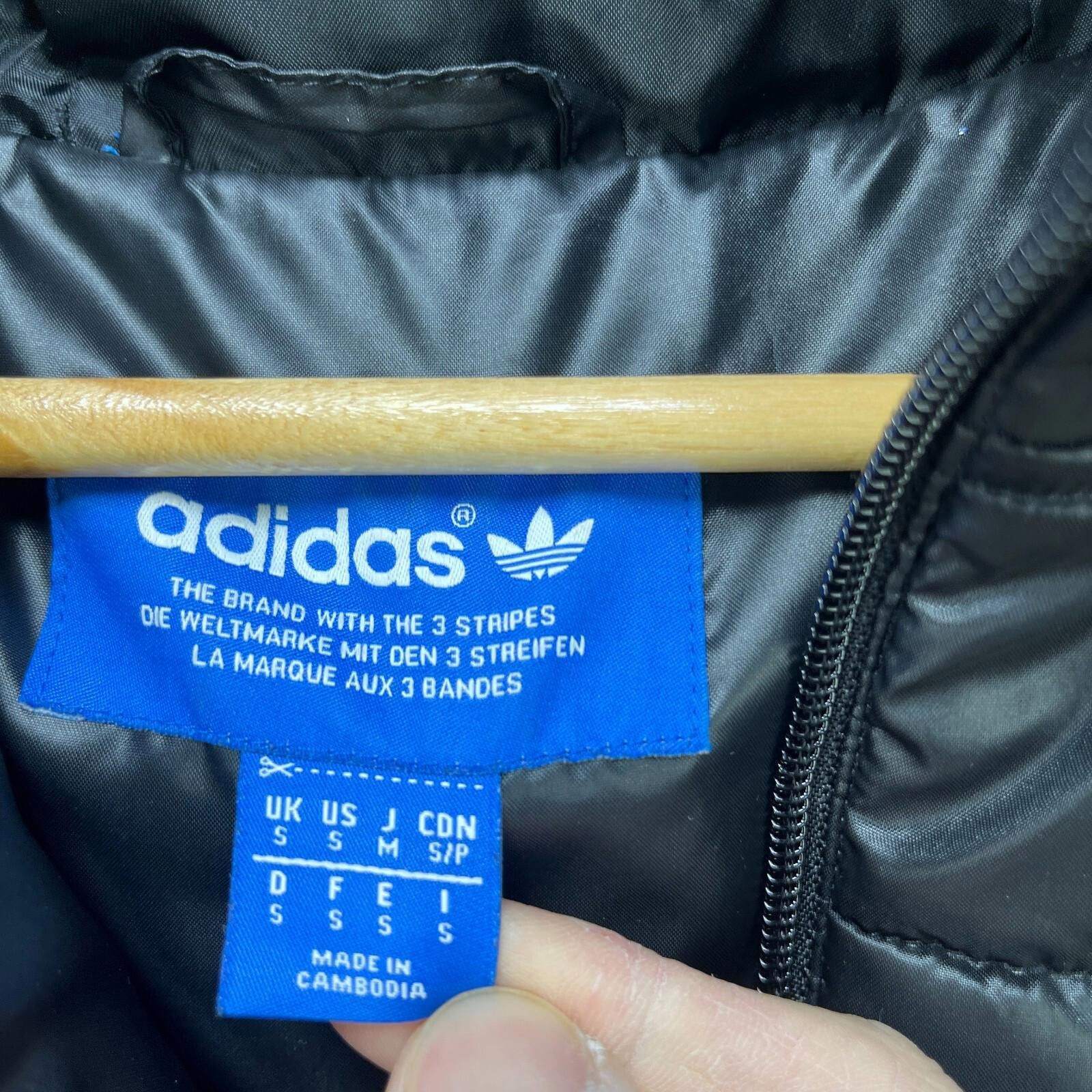 Adidas Vintage Adidas Y2K Chile 62 Puffer Jacket Small Size US S / EU 44-46 / 1 - 7 Thumbnail