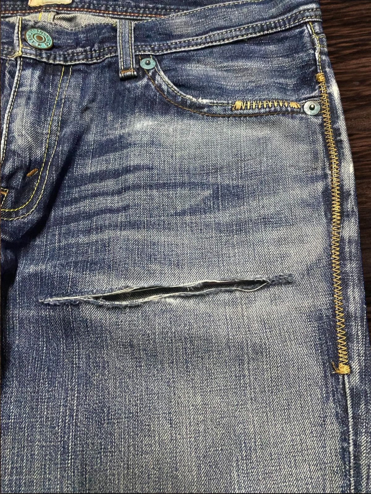 Levi's Vintage Levis Redloop Fade Wash Distressed Loose Jeans Size US 33 - 12 Thumbnail