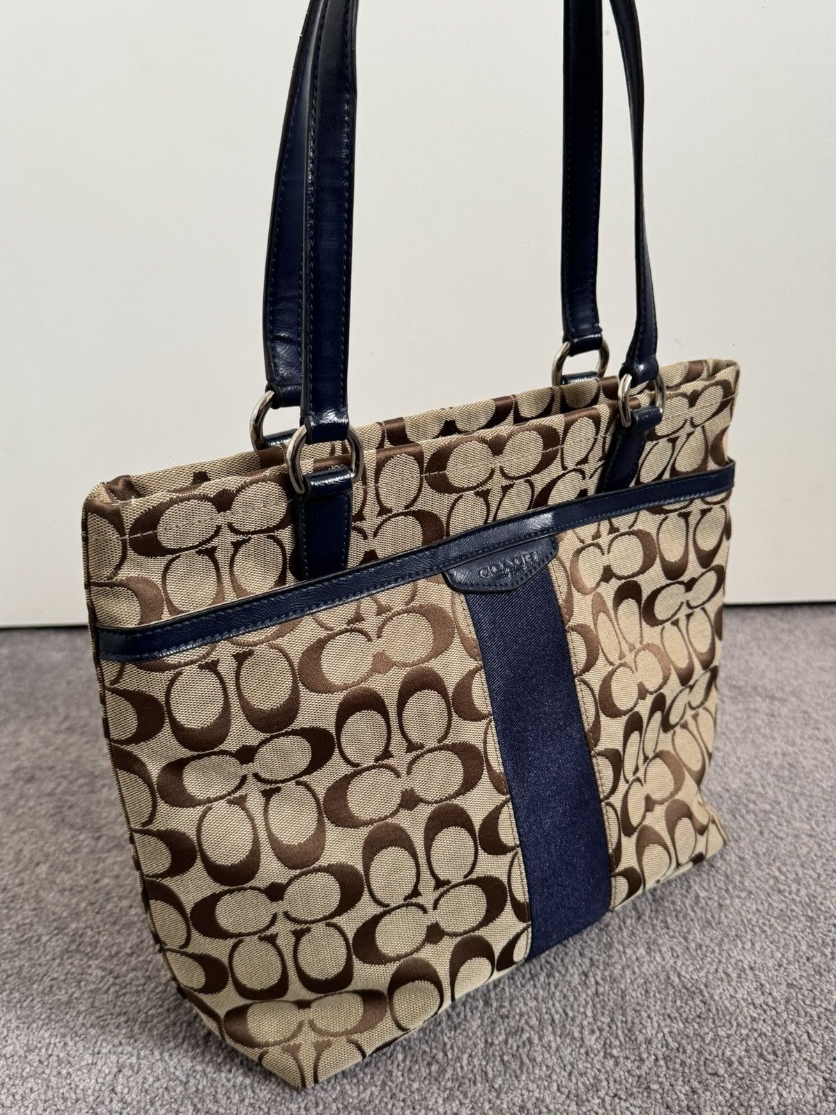 Coach Beige and Blue leather/fabric vintage Coach shoulder bag Size ONE SIZE - 1 Thumbnail
