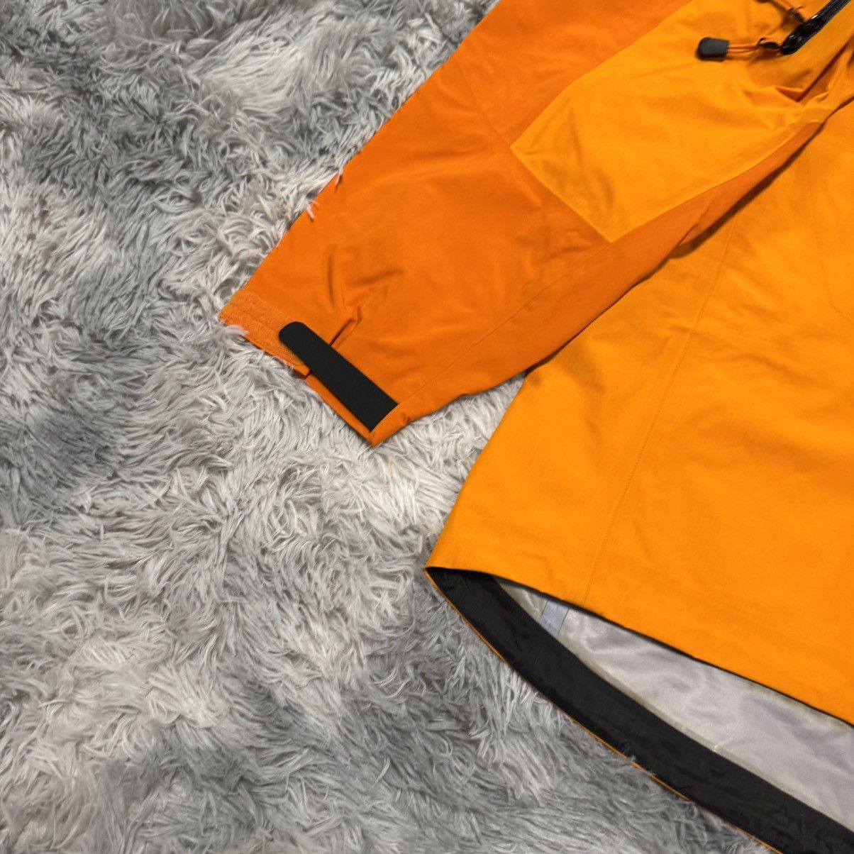 Arc'teryx Arc'teryx Alpha SV Jacket | Size XL | Orange GORE-TEX Pro Size US XL / EU 56 / 4 - 9 Thumbnail