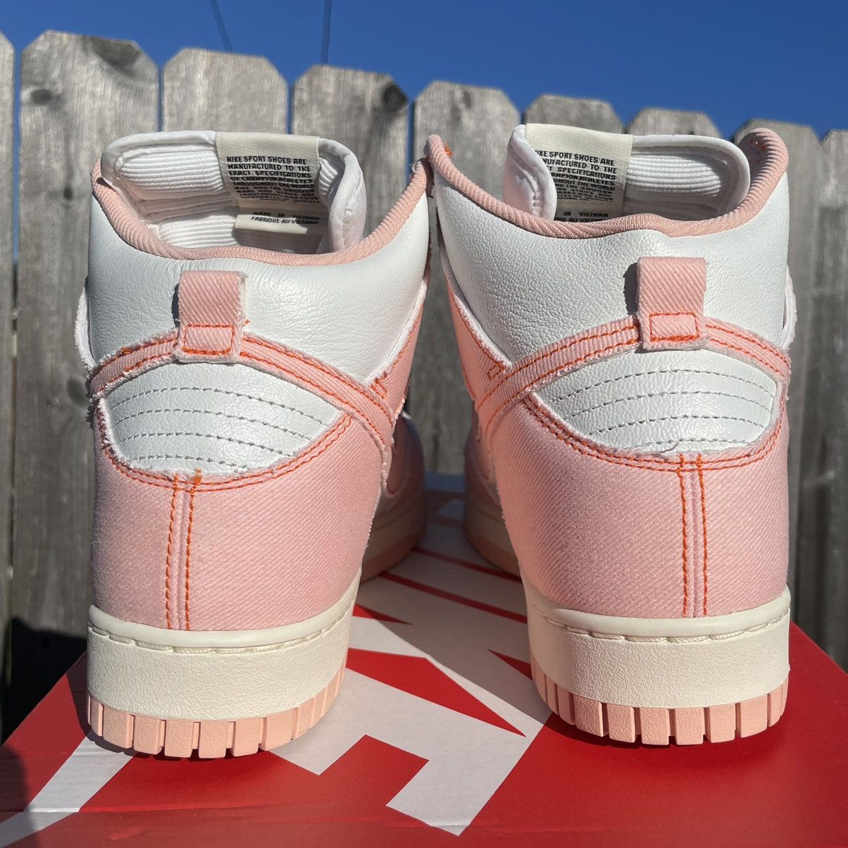 Nike Nike dunk high Arctic Orange size 9.5 Men (11w) Size US 9.5 / EU 42-43 - 4 Thumbnail