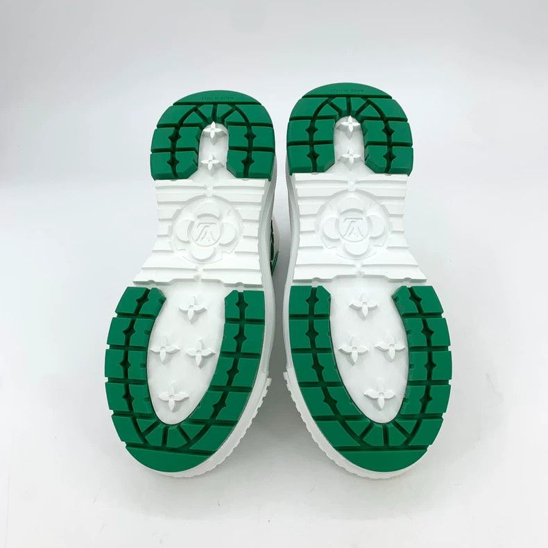 Louis Vuitton Louis Vuitton White platform lace-up casual high-top sneak Size US 4.5 / IT 34.5 - 5 Thumbnail