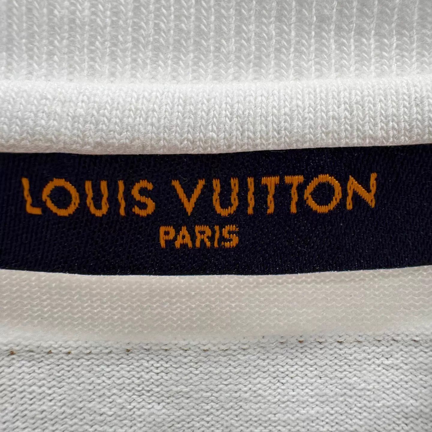 Louis Vuitton Louis Vuitton Snow Mountain Melt Logo SS Tee XL Size US XL / EU 56 / 4 - 6 Thumbnail