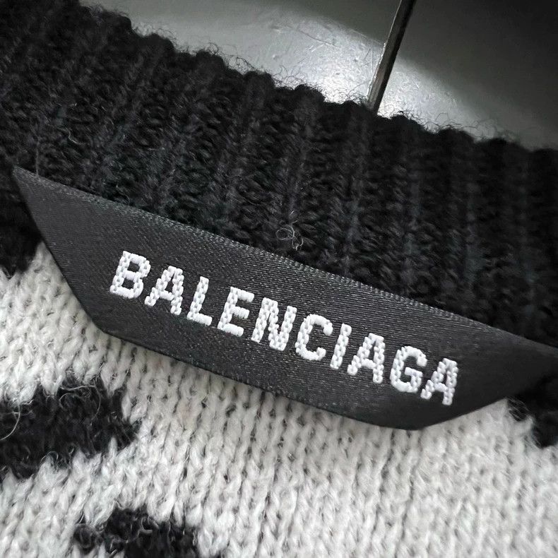Balenciaga Balenciaga Full Print Bullet Screen Logo Knit Top Size US L / EU 52-54 / 3 - 6 Thumbnail