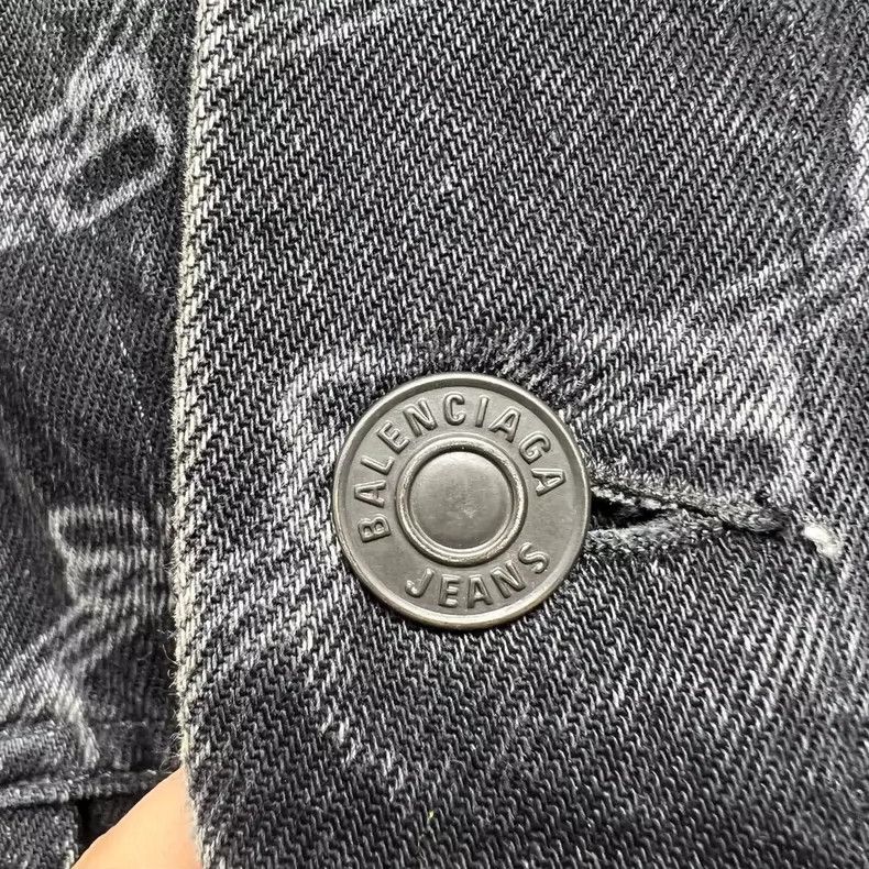 Balenciaga Balenciaga Printed Lock Head Denim Jacket Size/S Size US S / EU 44-46 / 1 - 4 Thumbnail
