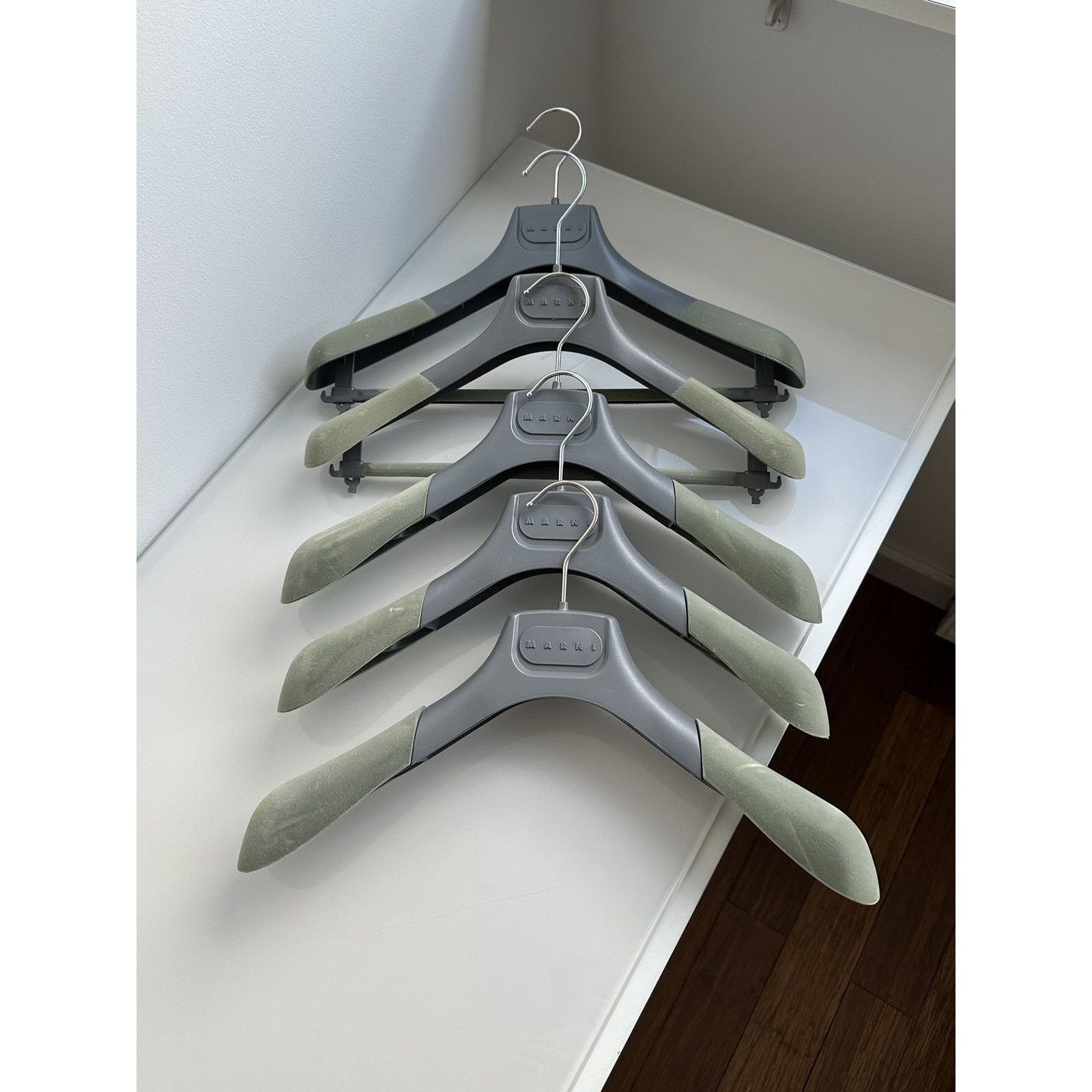 Marni Marni premium made in italy velour grey hangers Size ONE SIZE - 1 Thumbnail