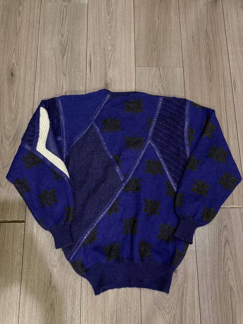 Other Vintage Dino Valiano Women Sweater Embellished Size S Purple Size S / US 4 / IT 40 - 5 Thumbnail