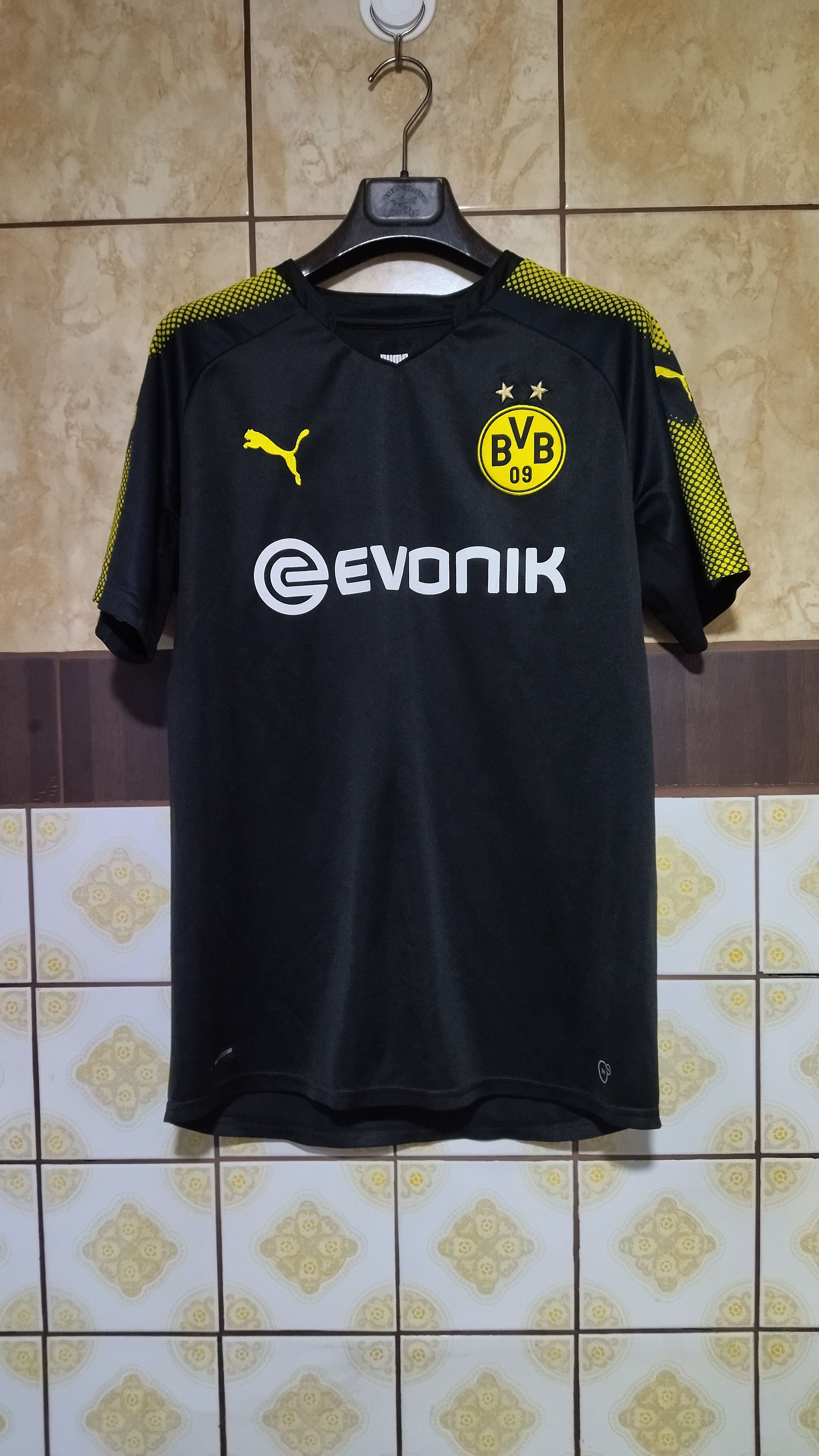 Puma Mario Gotze Borussia Dortmund Puma jersey Size US M / EU 48-50 / 2 - 1 Thumbnail