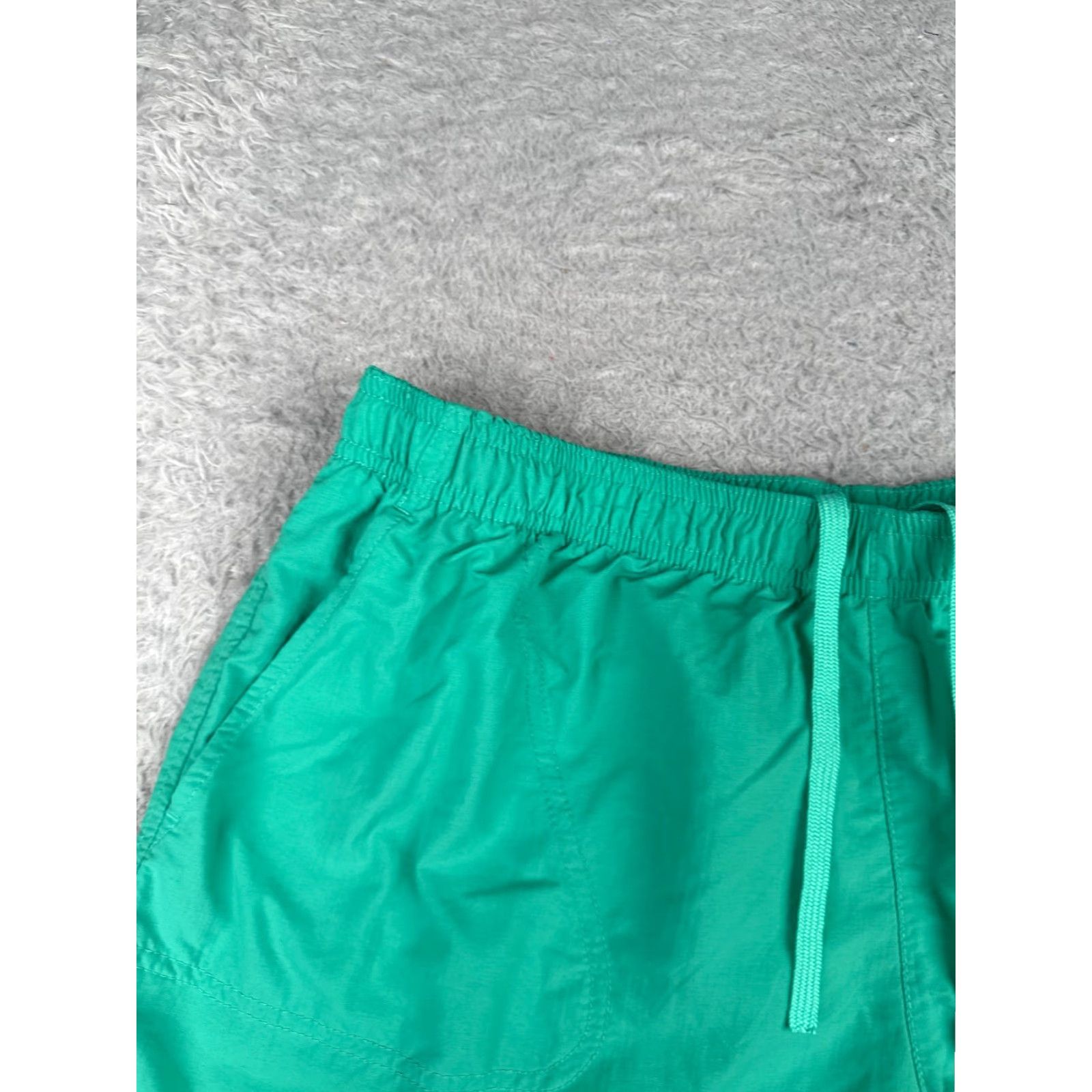 Vintage VINTAGE Columbia Cargo Shorts Women Large Green Nylon Casual Hiking Travel Activewear Size 36" / US 14 / IT 50 - 4 Thumbnail