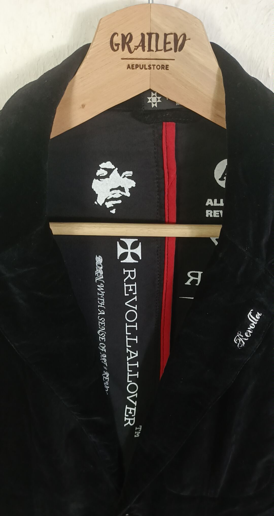 Band Tees RARE🔥Jimi Hendrix REVOLLA Velvet Coat/ Blazer Size US S / EU 44-46 / 1 - 6 Thumbnail